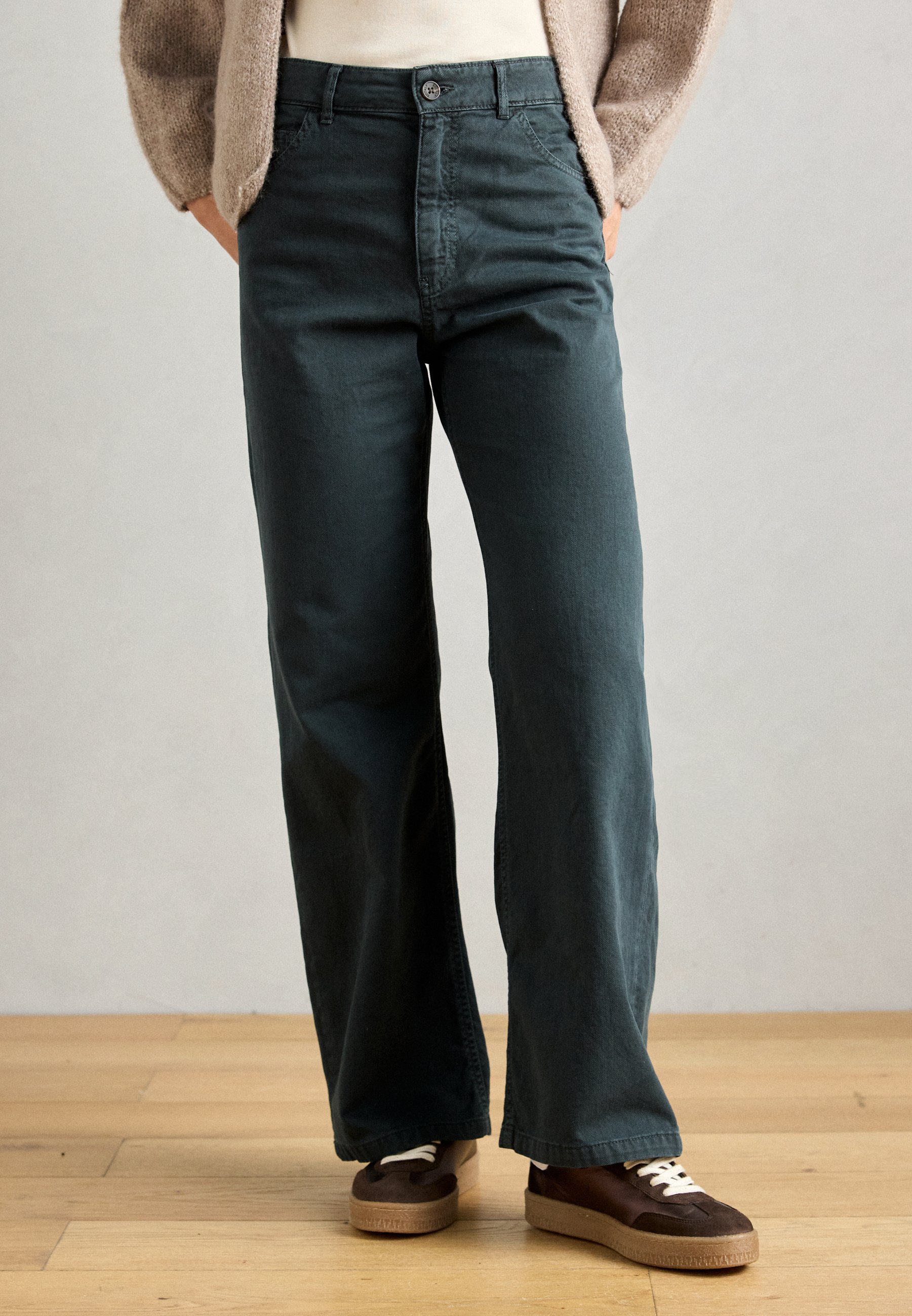 Ecoalf VALLEY PANTS WOMAN - Broek - schaduwzwart