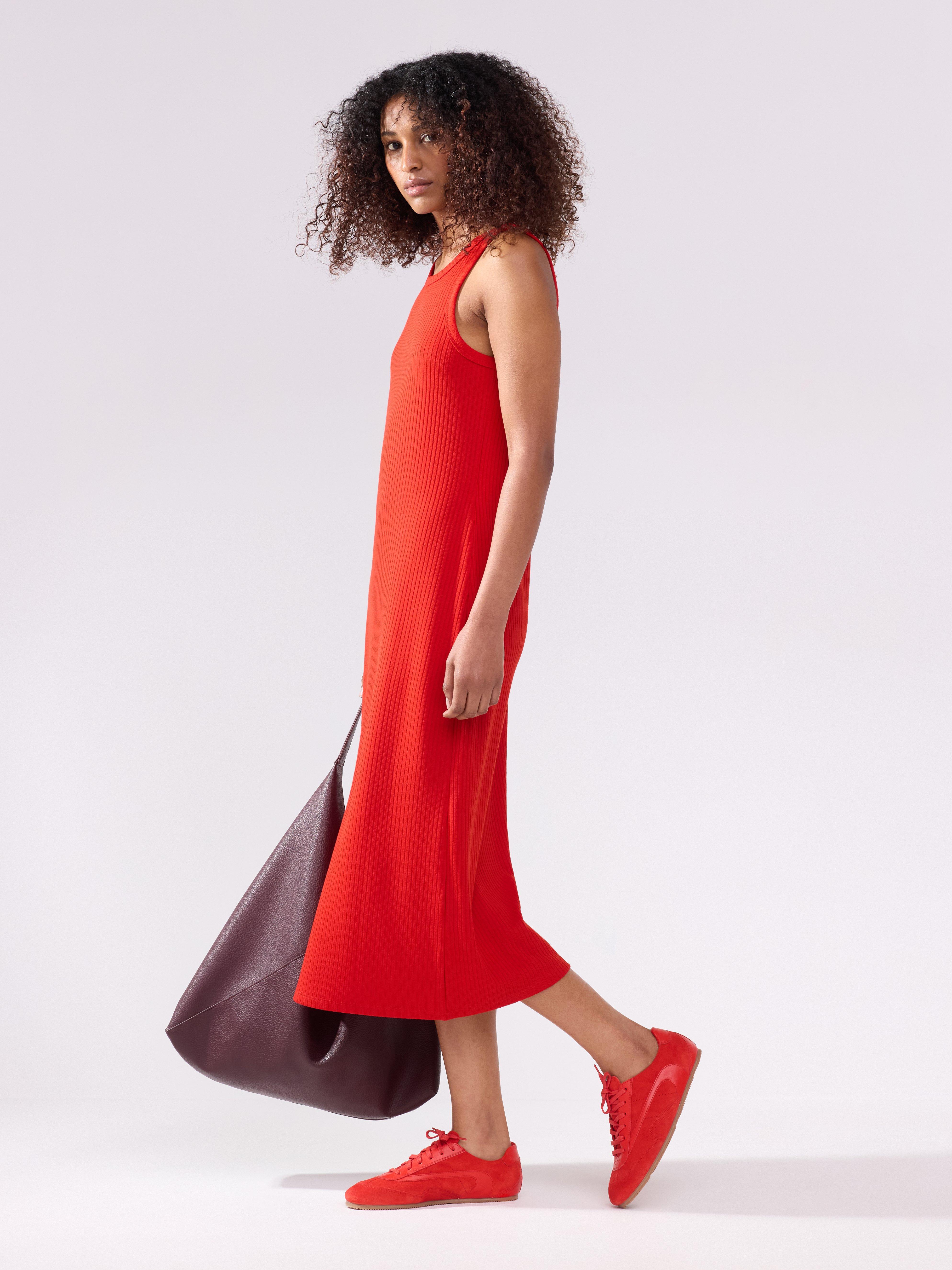 Vestido midi canelado vermelho escuro