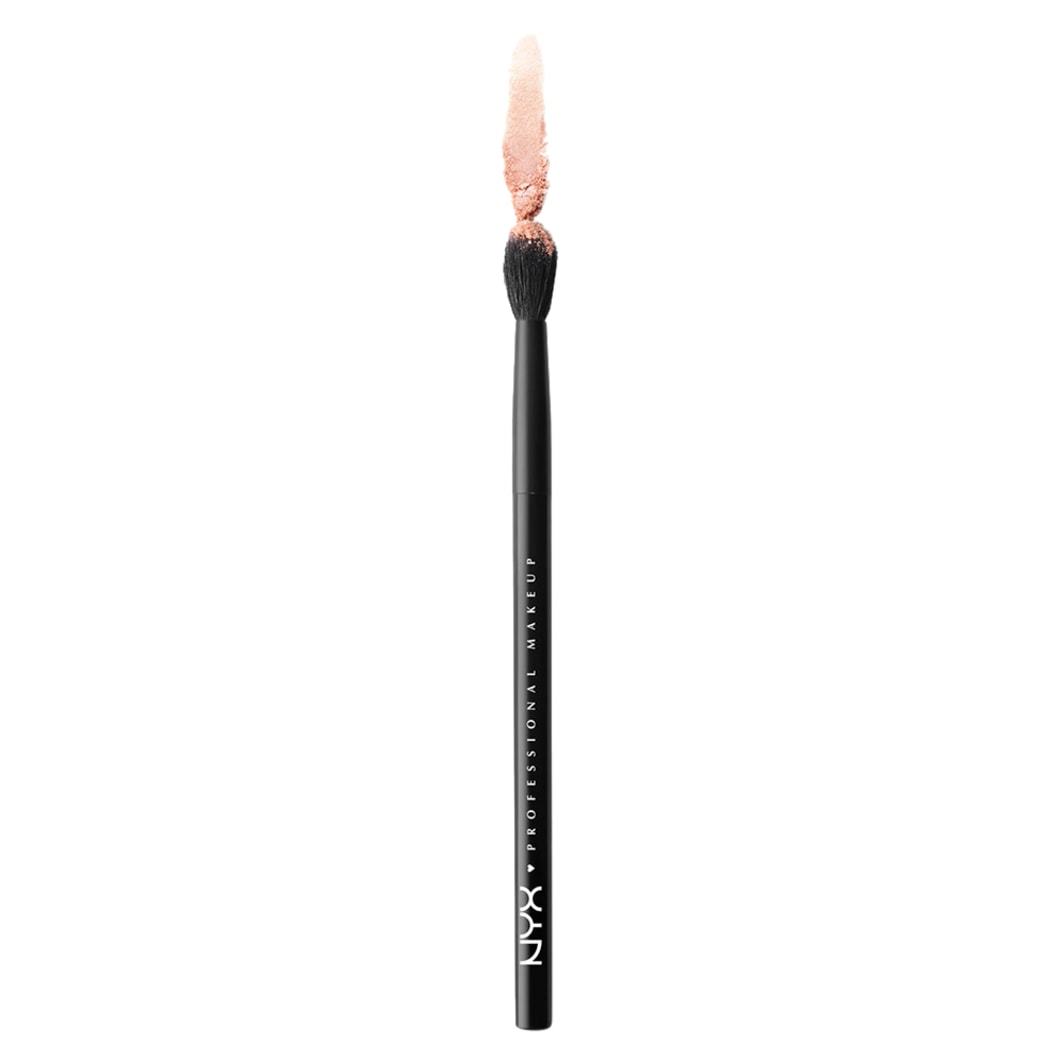 NYX Professional Makeup akių šešėlių šepetėlis „Pro Crease“ – 1 vnt.