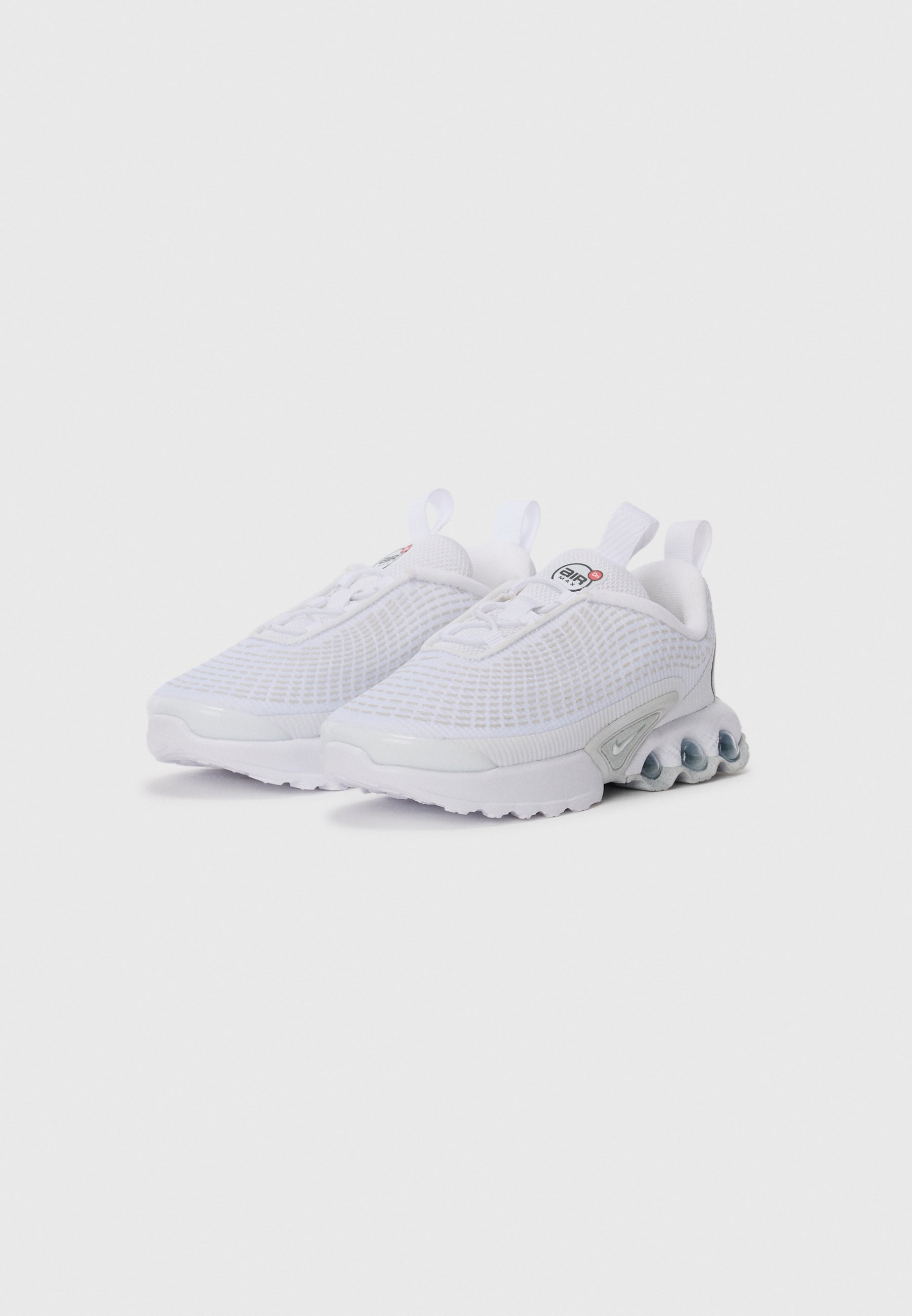 Nike Sportswear AIR MAX DN UNISEX - Sneakers - wit/metallic zilverkleurig