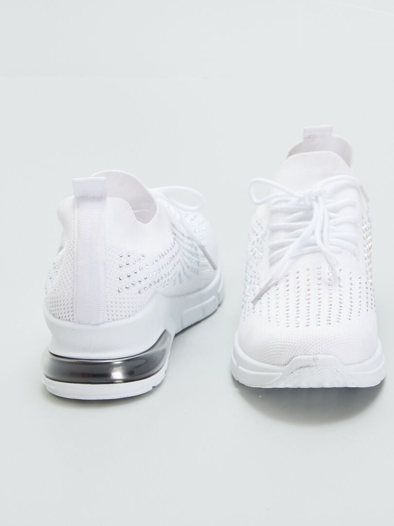 Tênis esportivo com strass - BRANCO