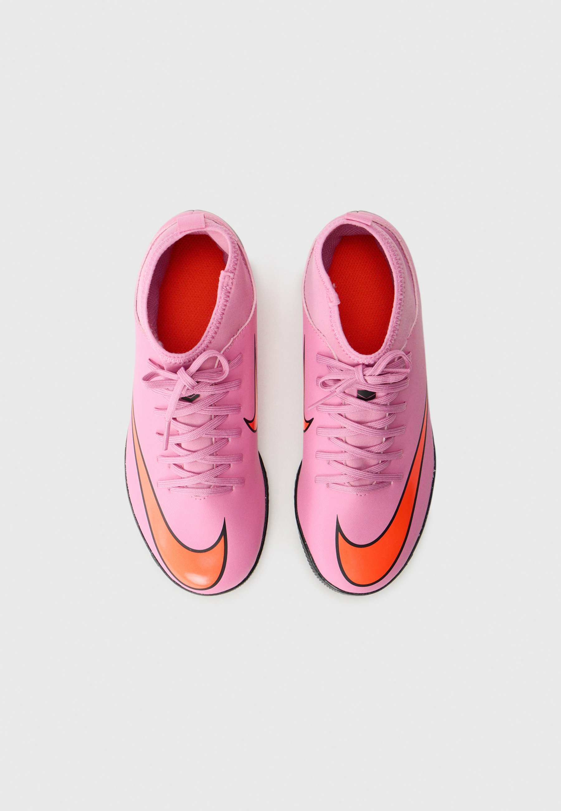 Nike Performance 10 CLUB UNISEX - Ποδοσφαιρικά παπούτσια εσωτερικού χώρου - magic flamingo/μαύρο/total crimson