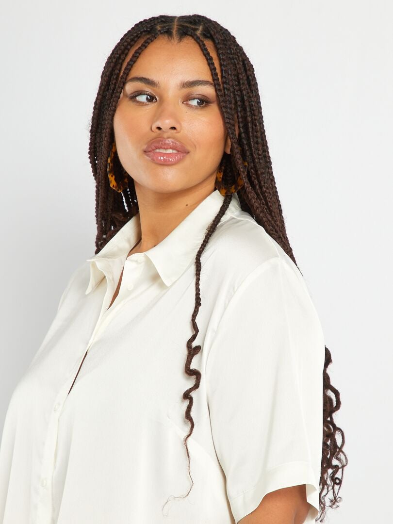Vestido camisero de satén con cuello italiano - Blanco