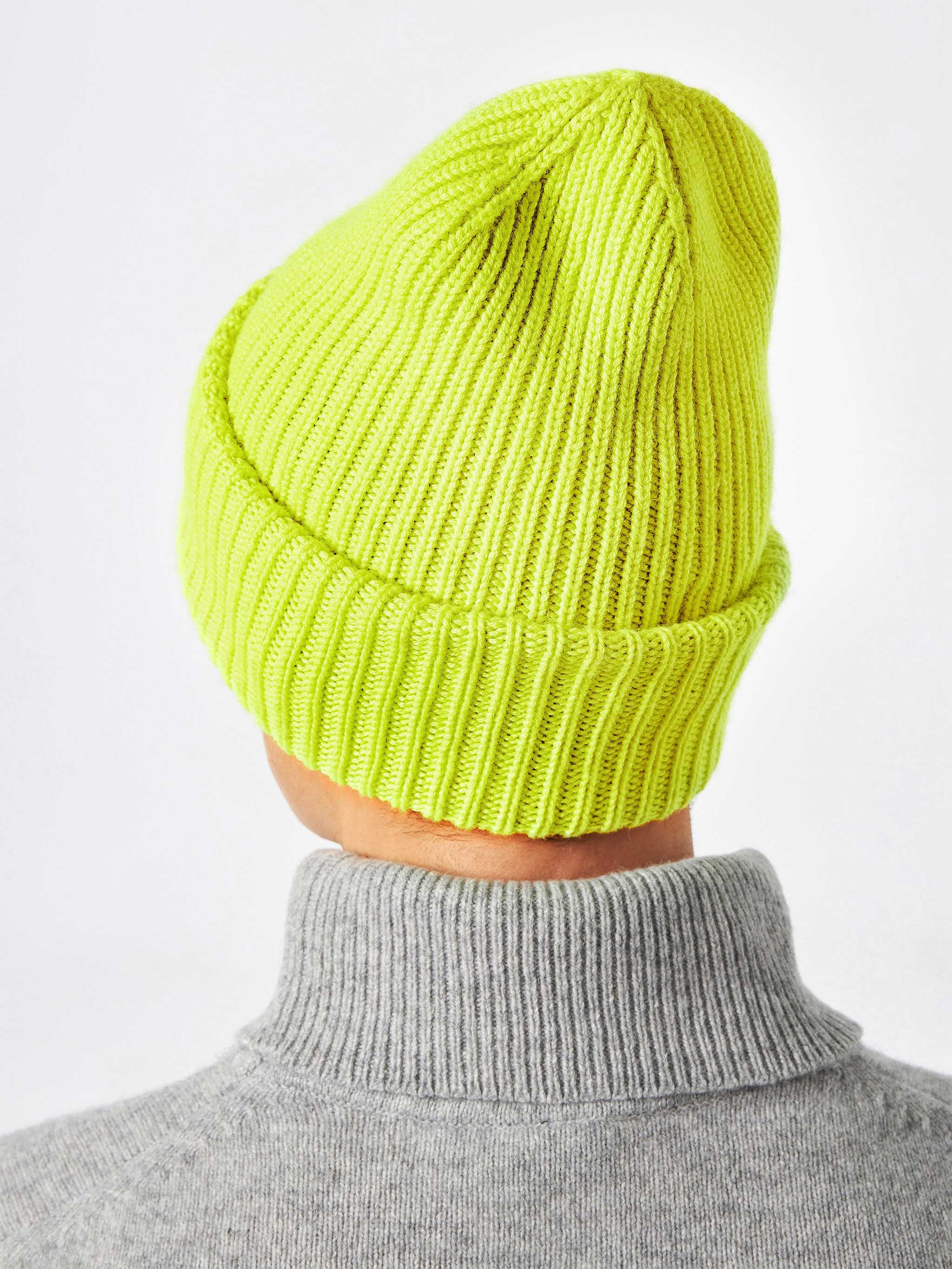 Fluorescerend gele gebreide herenmuts