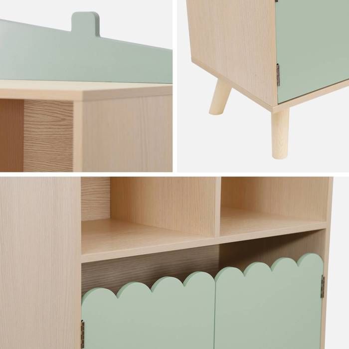 Librería infantil verde con 2 puertas y 4 estantes.