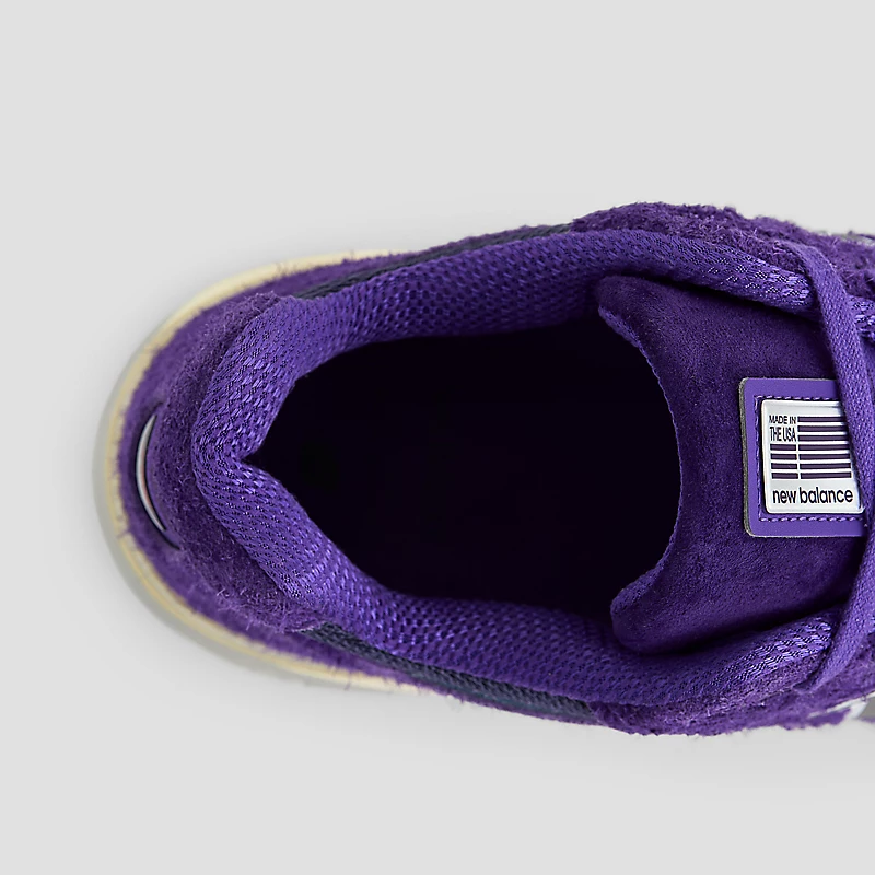 Unisex Wyprodukowano w USA 990v4 - Śliwkowy ze srebrem