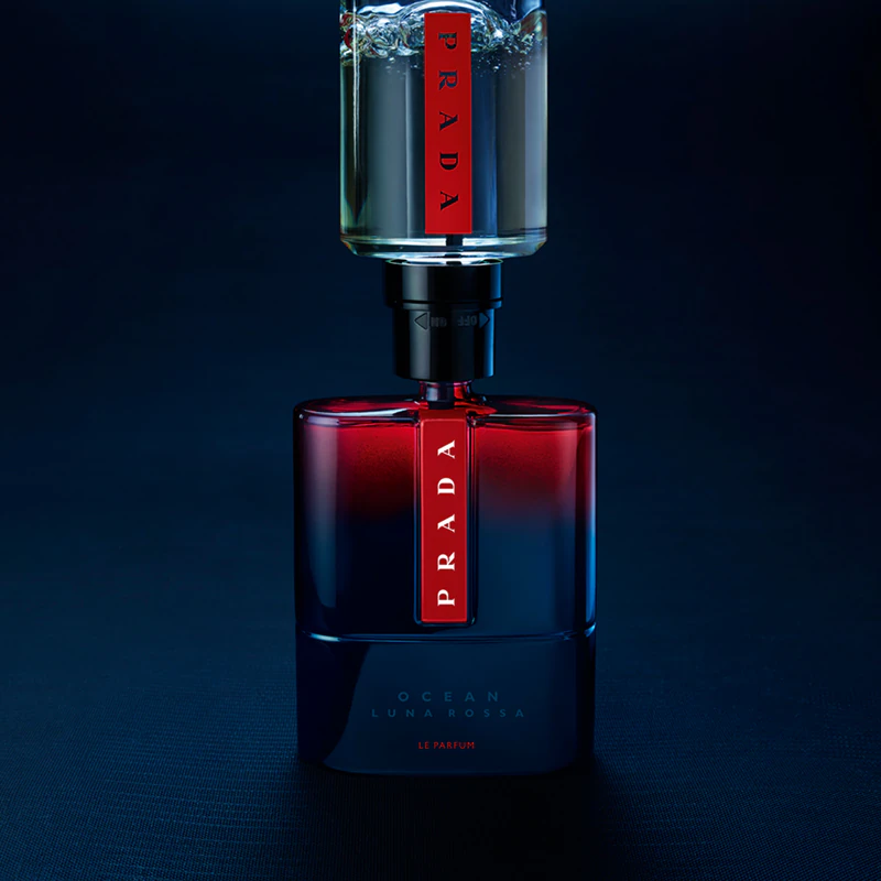 Perfume Prada Luna Rossa Ocean recarregável para homens