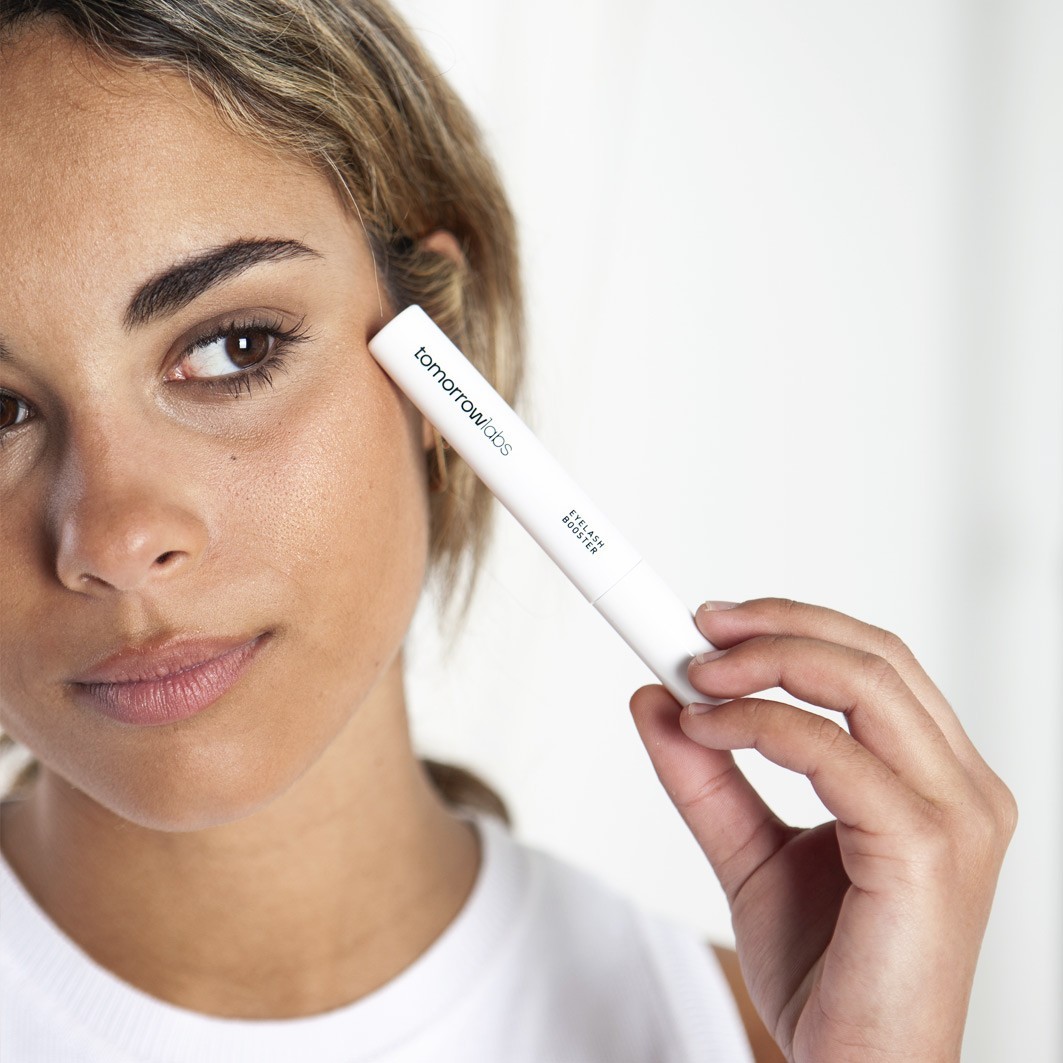 tomorrowlabs Eyelash Booster