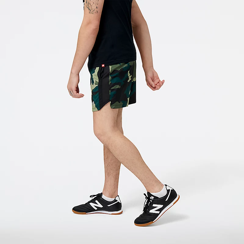 Męskie spodenki z nadrukiem Accelerate 5 cali - CAMO GREEN