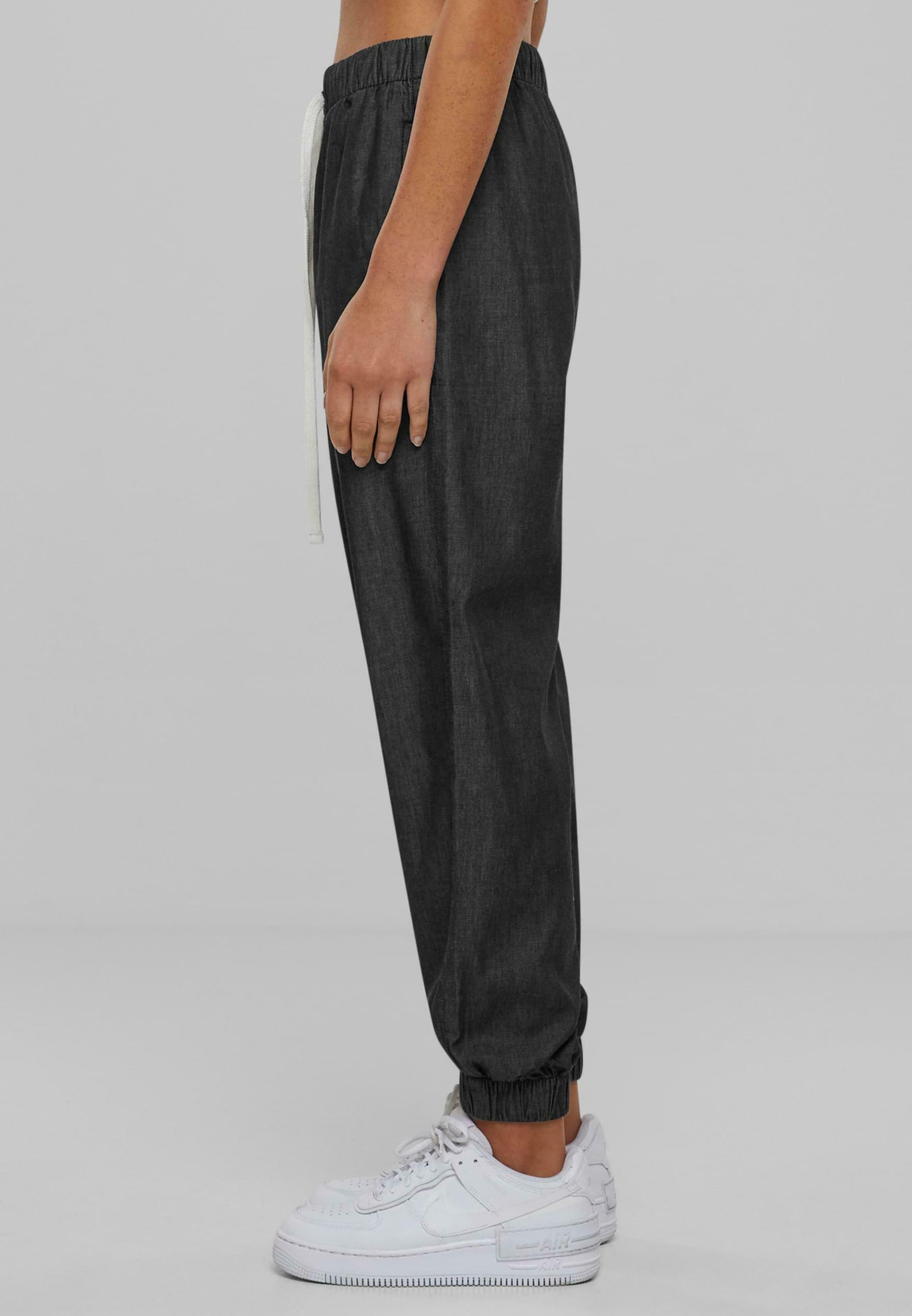 Urban Classics jeans met taps toelopende pasvorm - zwart