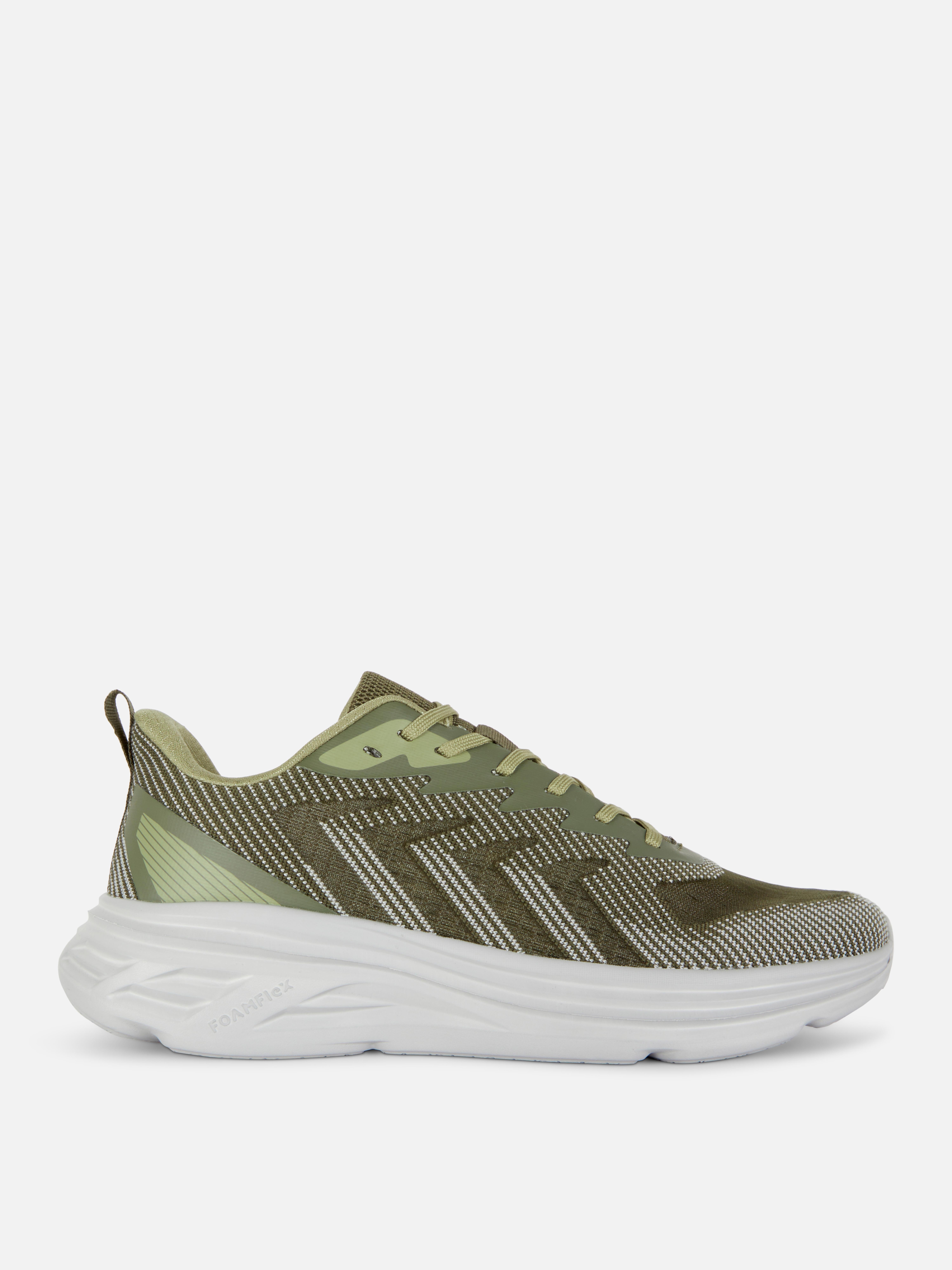 Sneakers con suola in schiuma Sneakers sportive stringate con suola flessibile in schiuma