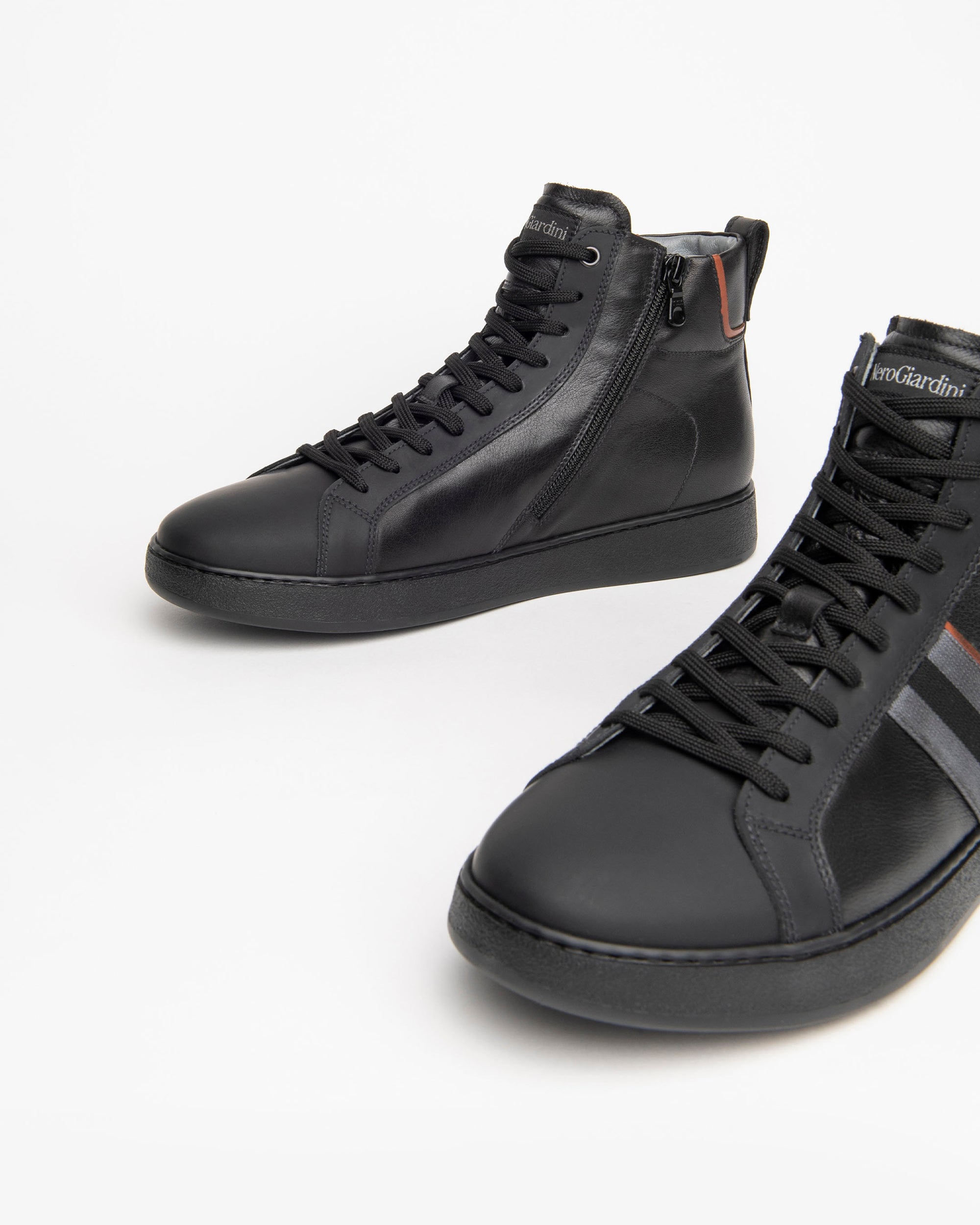  Herren-Sneaker aus Leder mit hohem Schaft