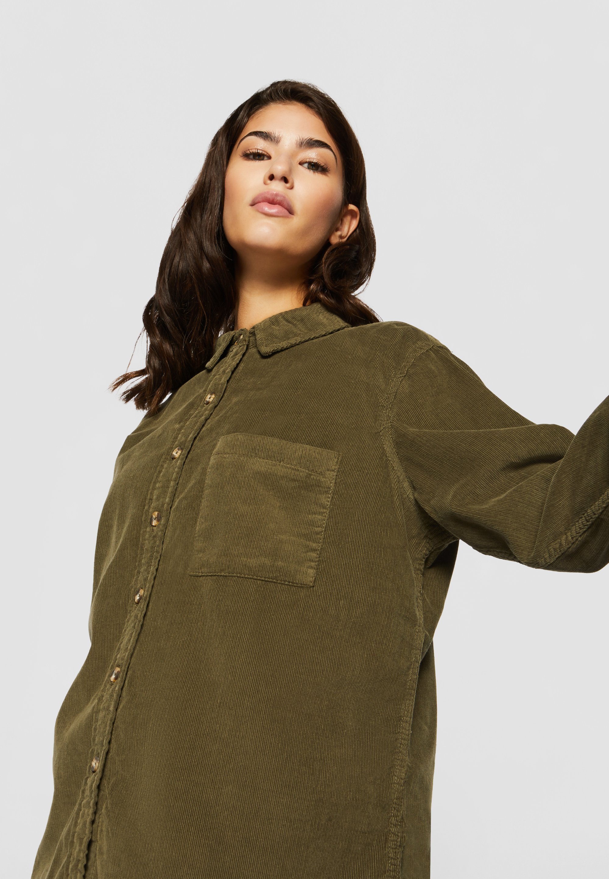 Urban Classics blouse met knoopsluiting - olijfgroen