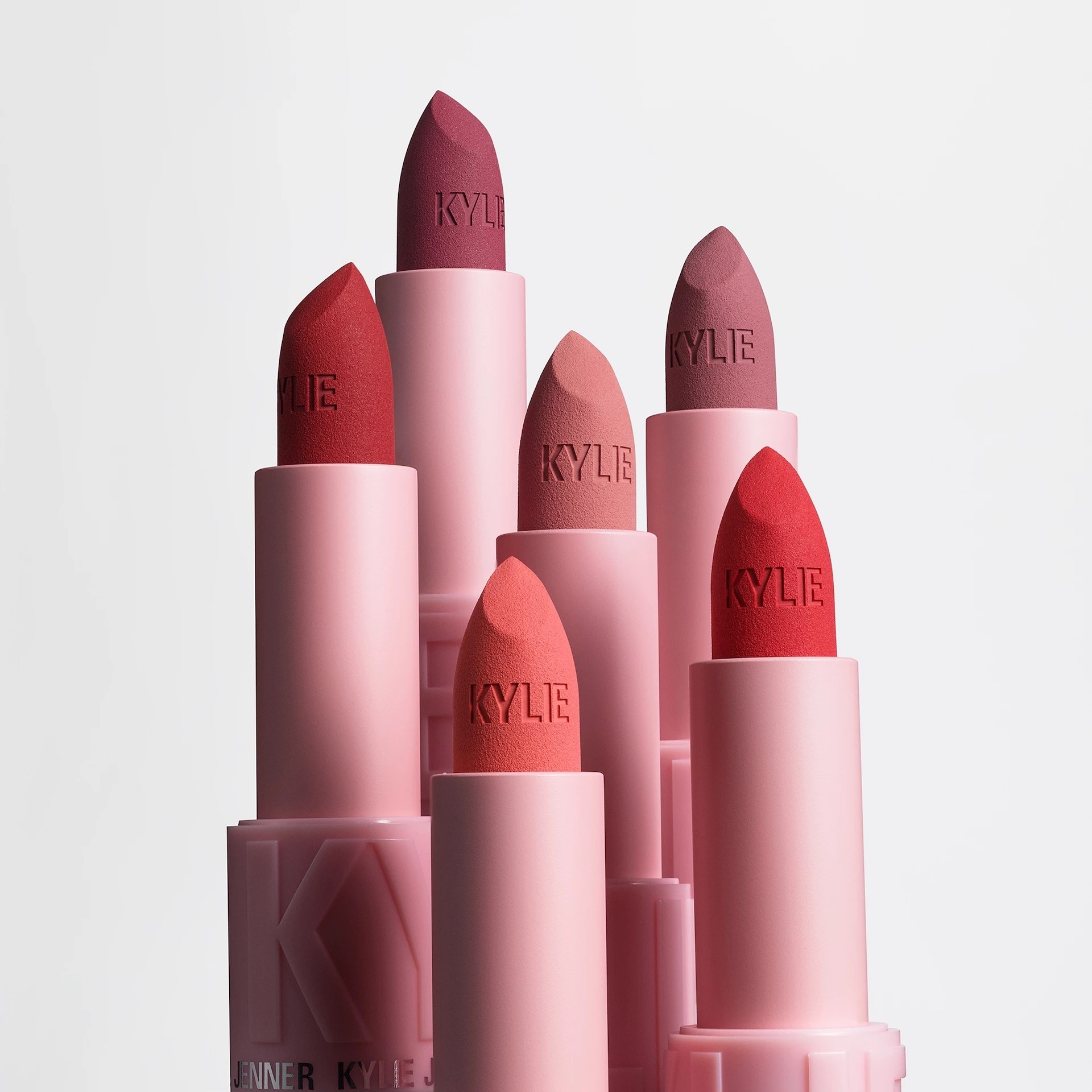 Kremasti ruž za usne 510 Talk Is Cheap - Kylie By Kylie Jenner