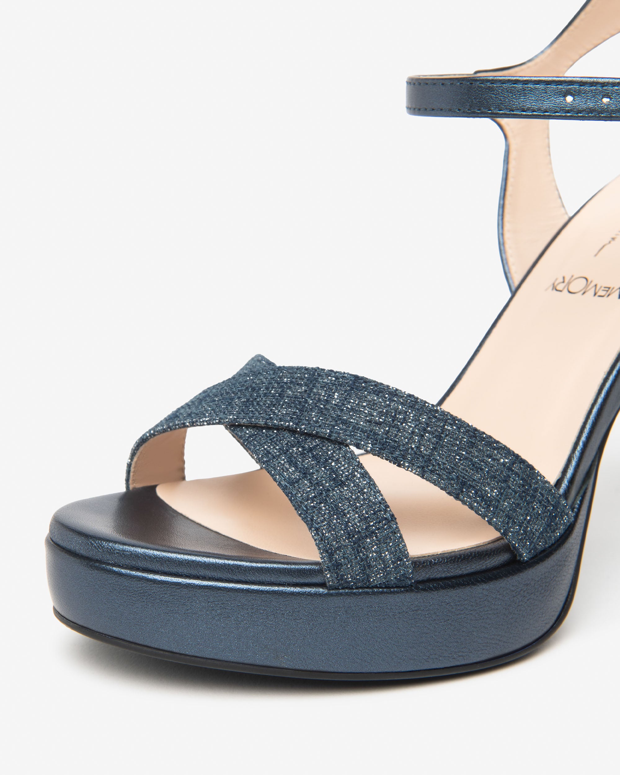  Sandales en cuir et tissu pour femmes