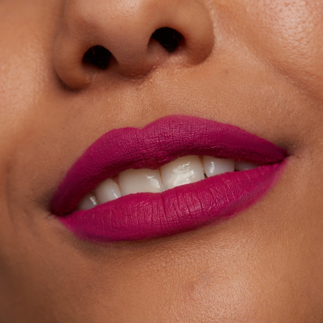 NYX Professional Makeup lūpų dažai „Lip Lingerie XXL“ – 4 ml
