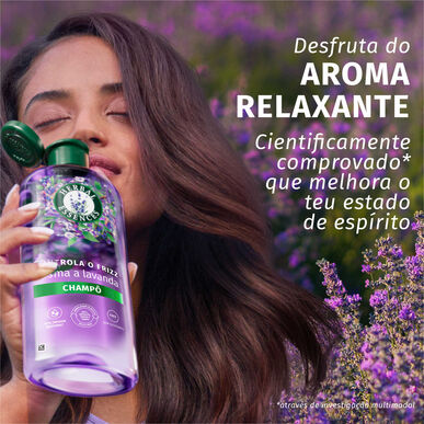 Herbal Essences Shampoo Kontrollerer Frizz Lavendelduft Avslappende og Utglattende Frizz Shampoo 350 ml 350 ml