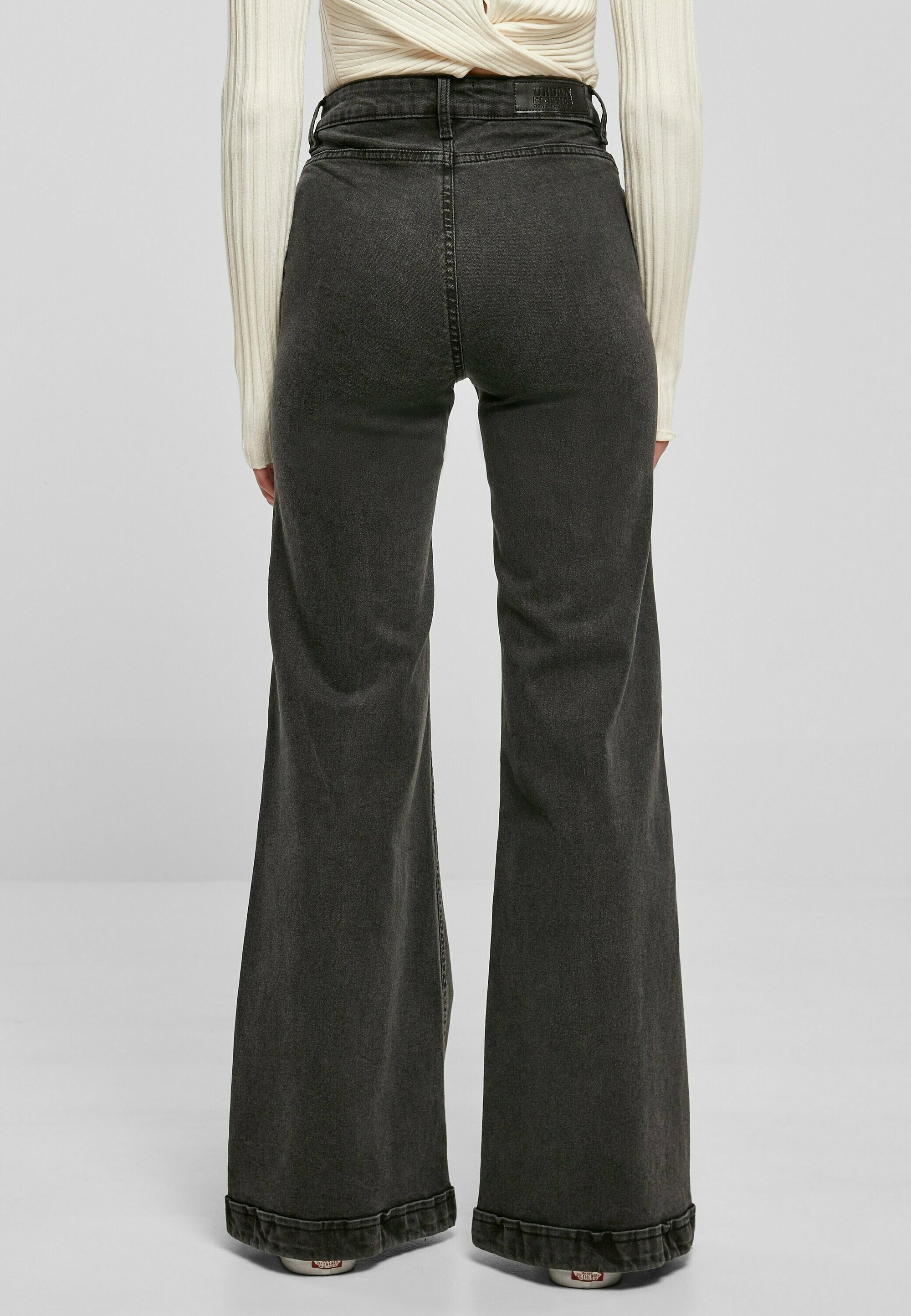 Jeans a zampa Urban Classics - neri