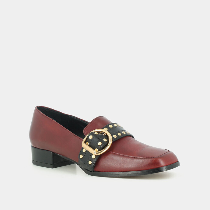 Mocassins à petit talon  en cuir rouge