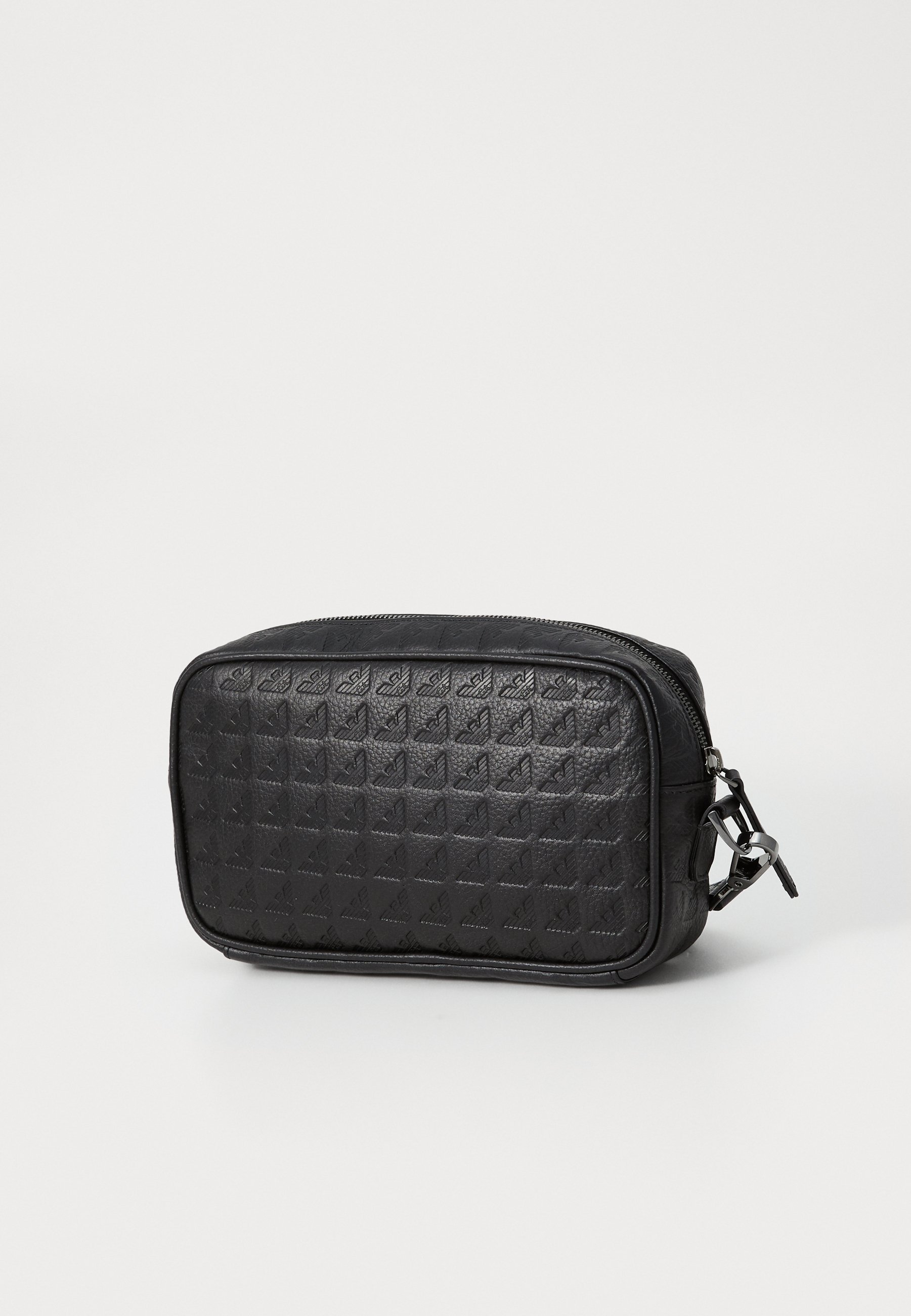 Emporio Armani Reizen