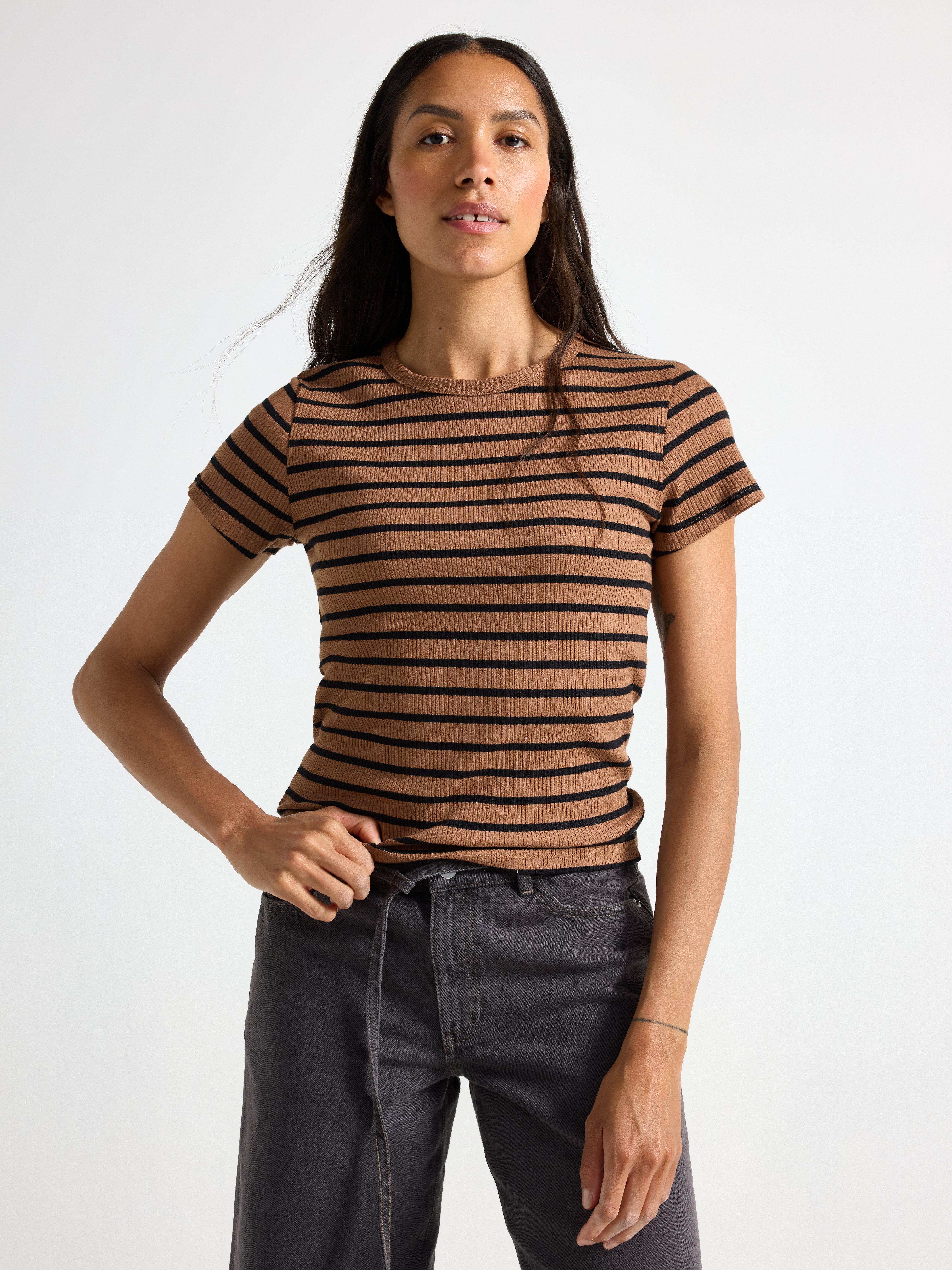 Ribbad kortärmad topp Light Brown