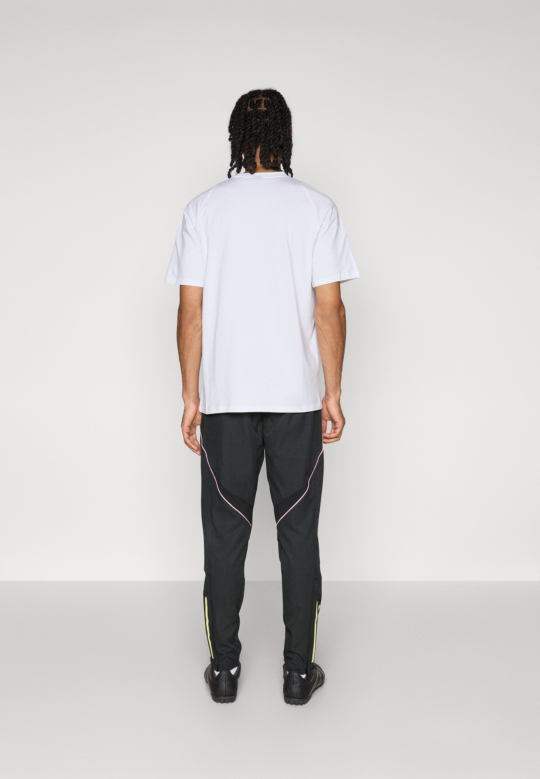 adidas Performance JUVENTUS 25/26 TIRO25 COMPETITION PRESENTATION PANTS - Clubkleding - zwart