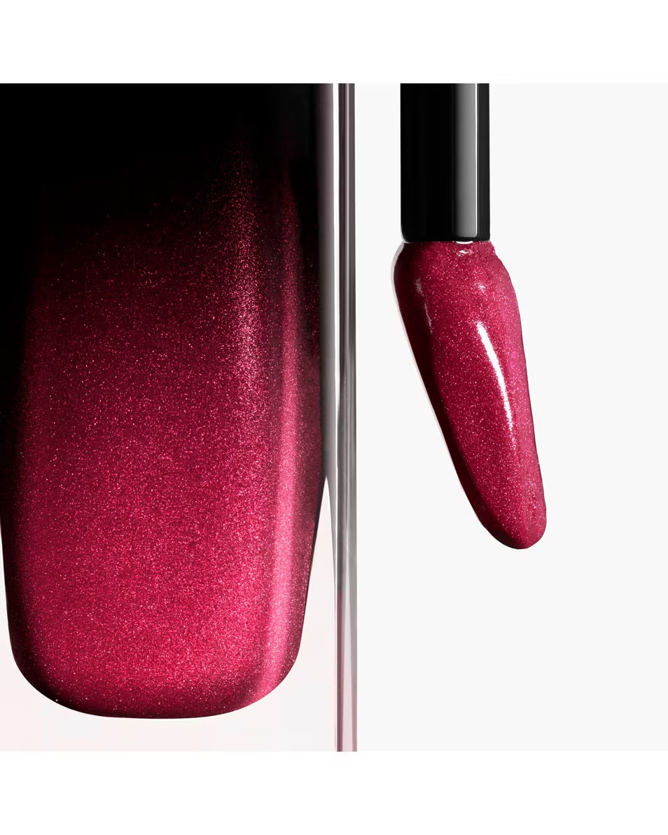 CHANEL ROUGE ALLURE LAQUE ĪPAŠI ILGSTOŠA ŠĶIDRĀ LŪPU KRĀSA