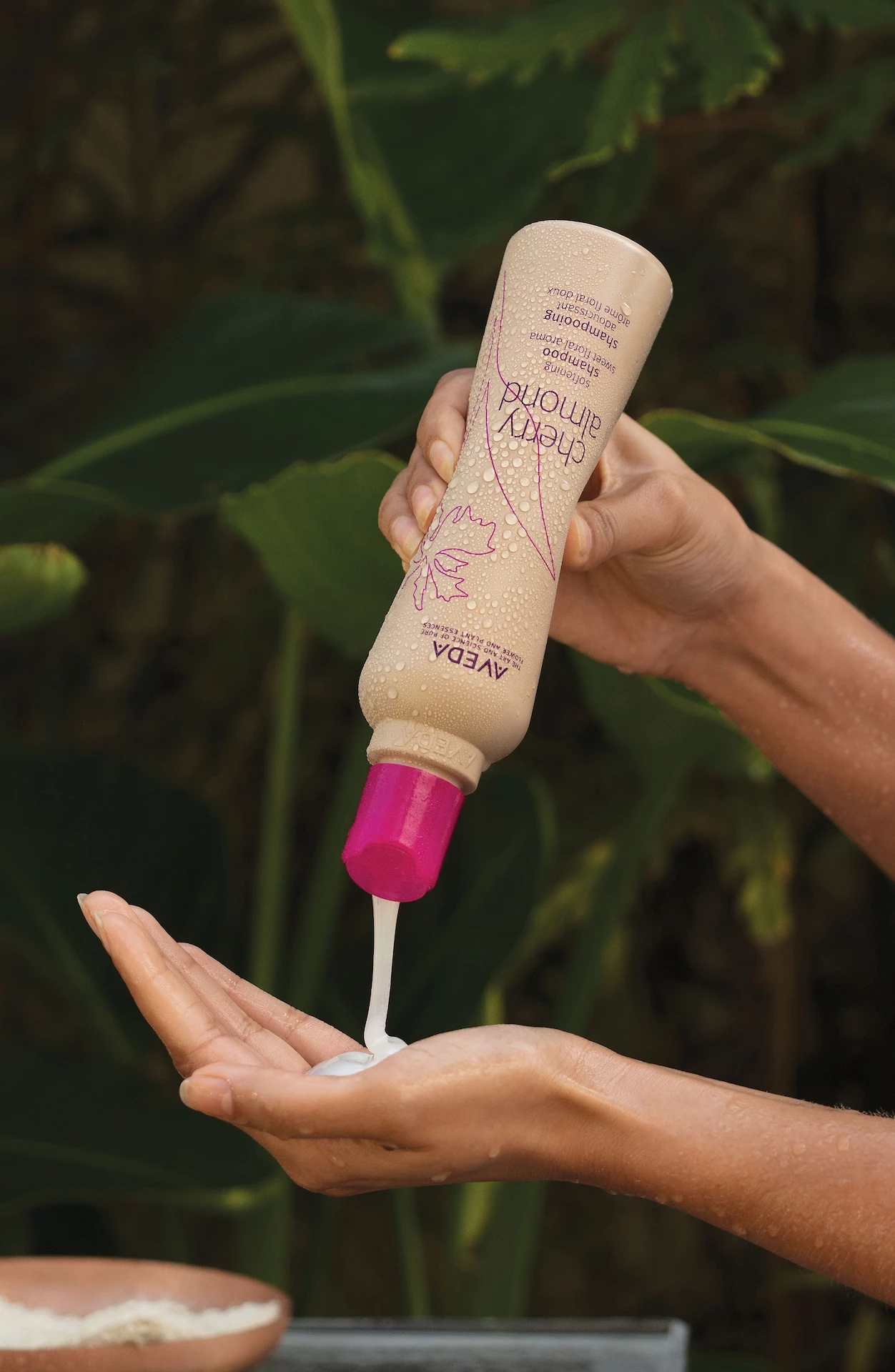 Șampon emolient cu cireșe și migdale 250 ml - Aveda