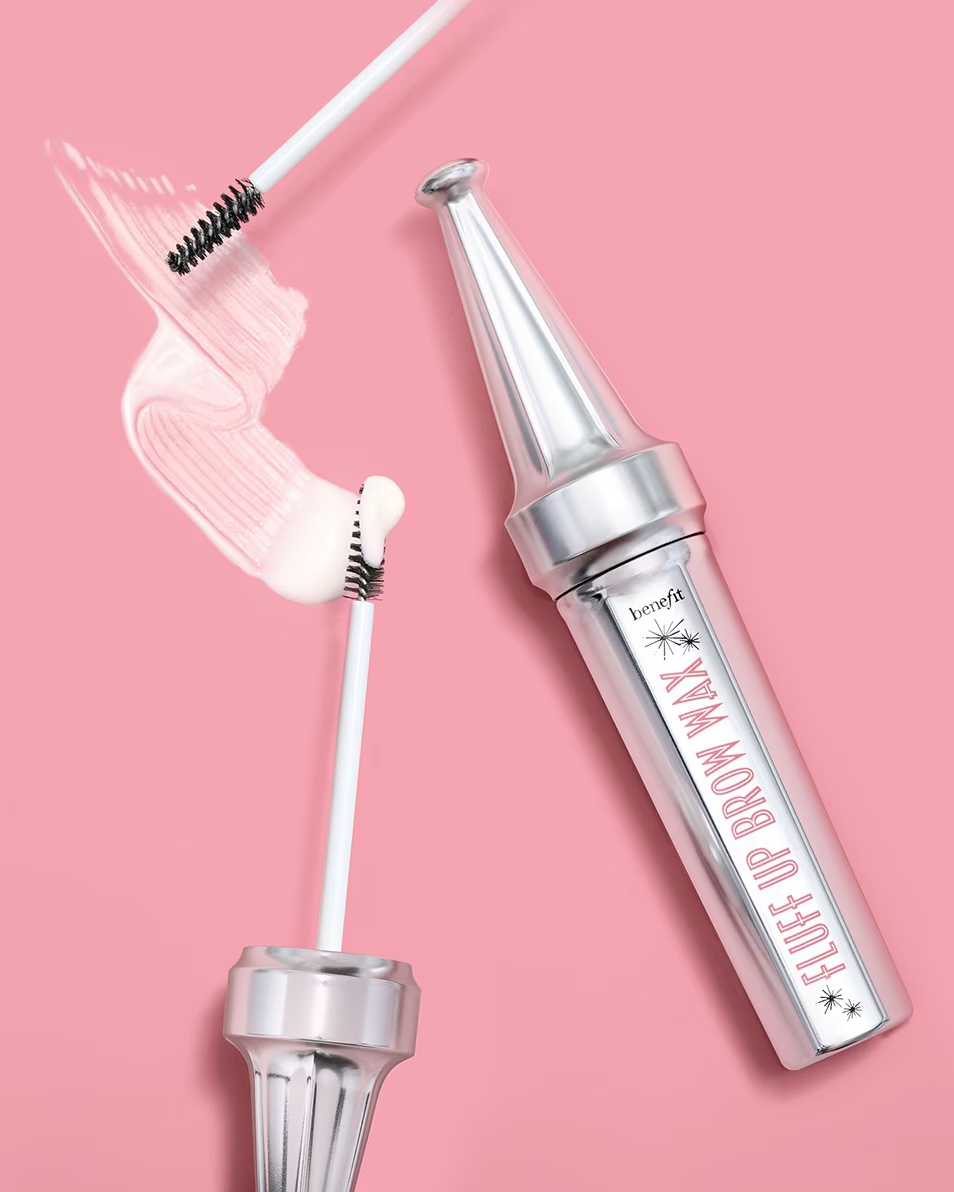 COLECȚIA SPRÂNCENE BENEFIT COSMETICS Fluff Up Brow Wax Mini - Sprâncene flexibile - Ceară texturantă