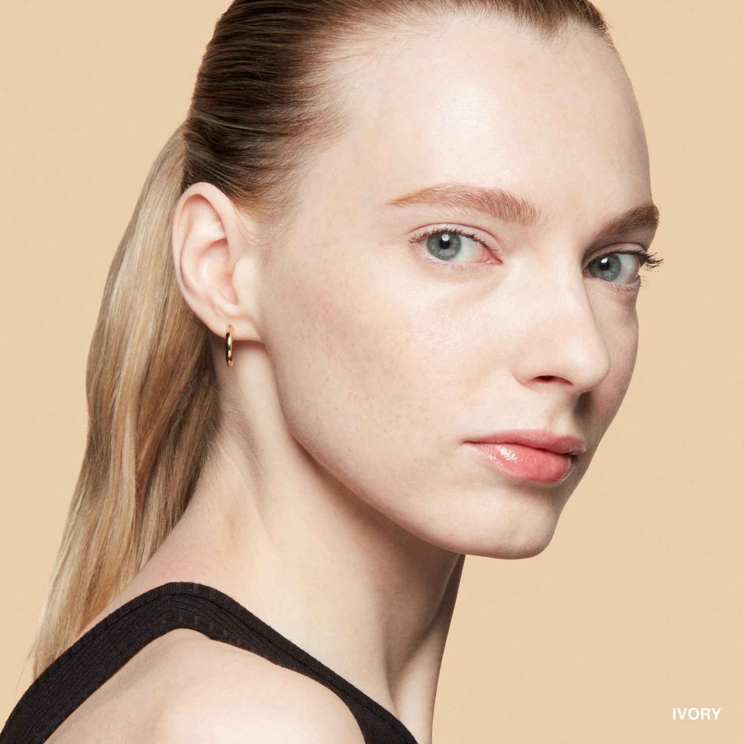 Bobbi Brown korektors ādai pilnībā nosedzošs korektors - 8 ml