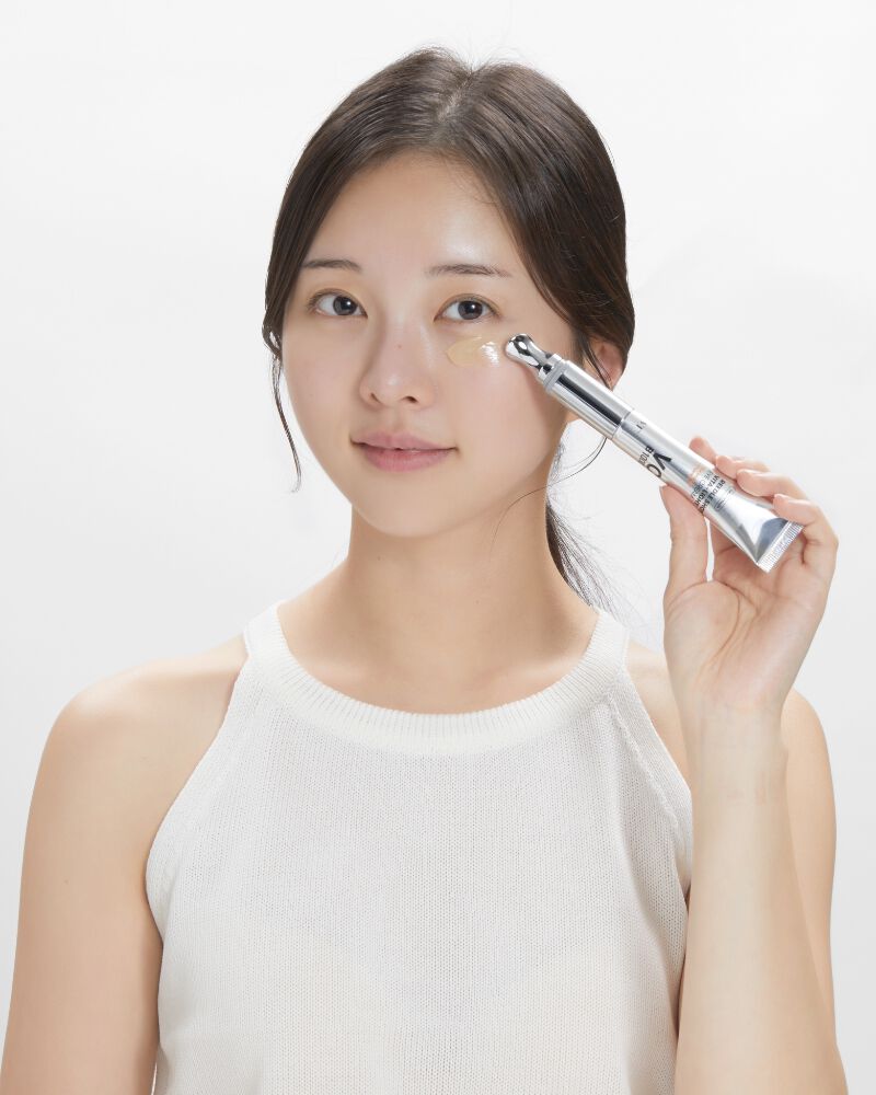 VT Cosmetics REEDLE SHOT VITA-LIGHT