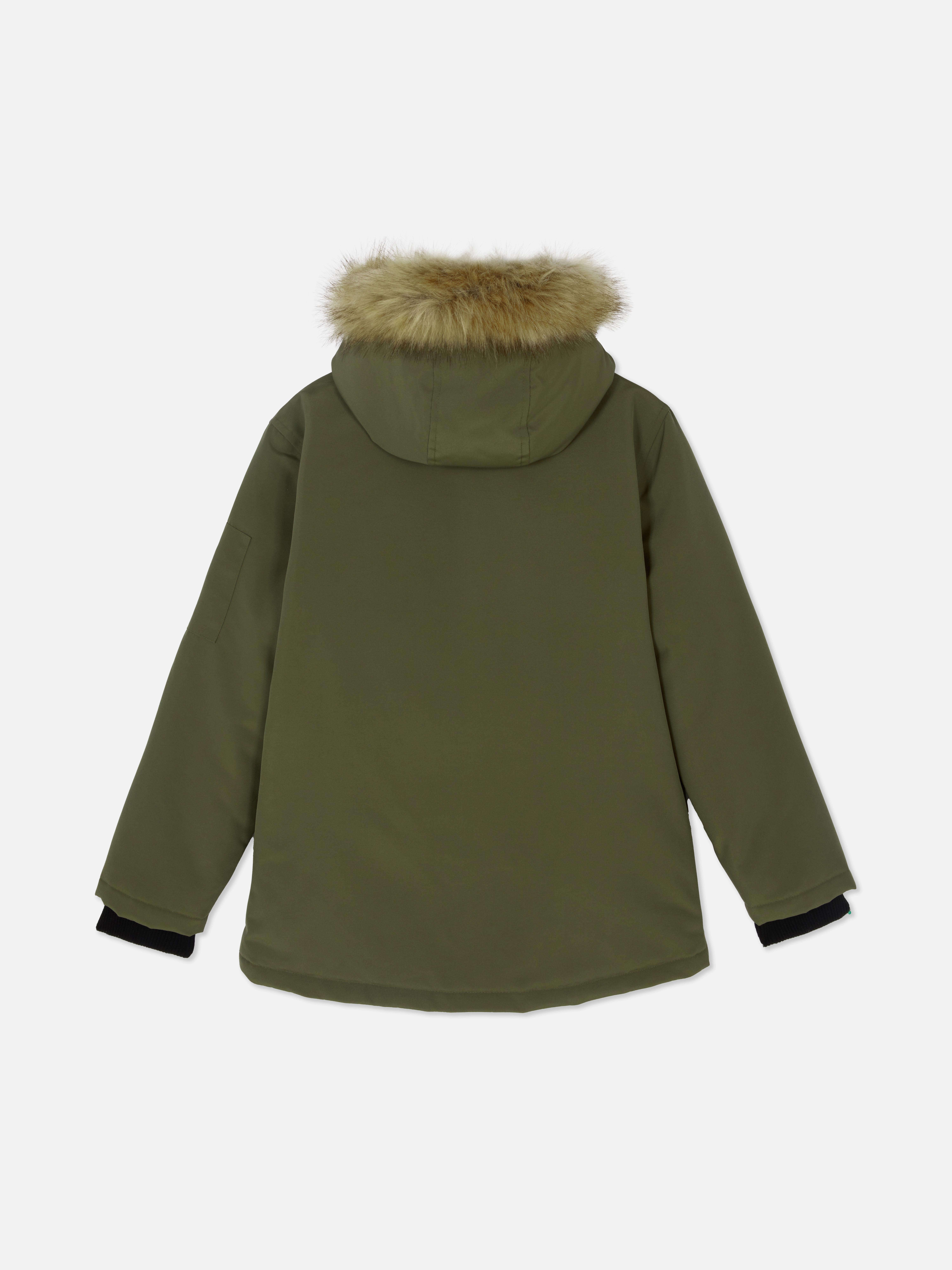 Parka mit Kunstpelzkragen. Funktionsjacke mit Kapuze mit Kunstpelzbesatz, Frontreißverschluss und vielen Taschen.