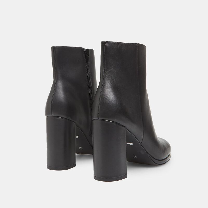 BATA dames enkellaarsje van leer met hak