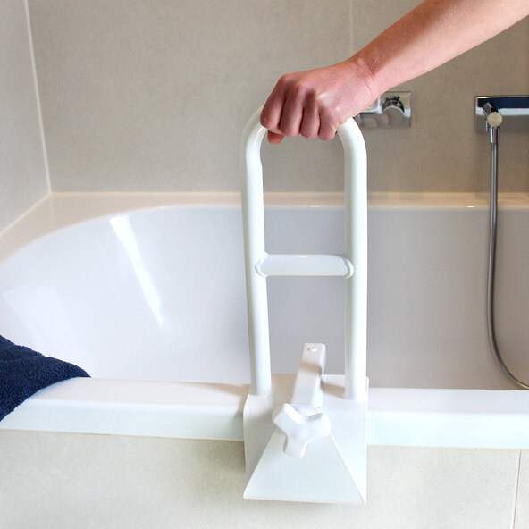 Bathtub entry aid