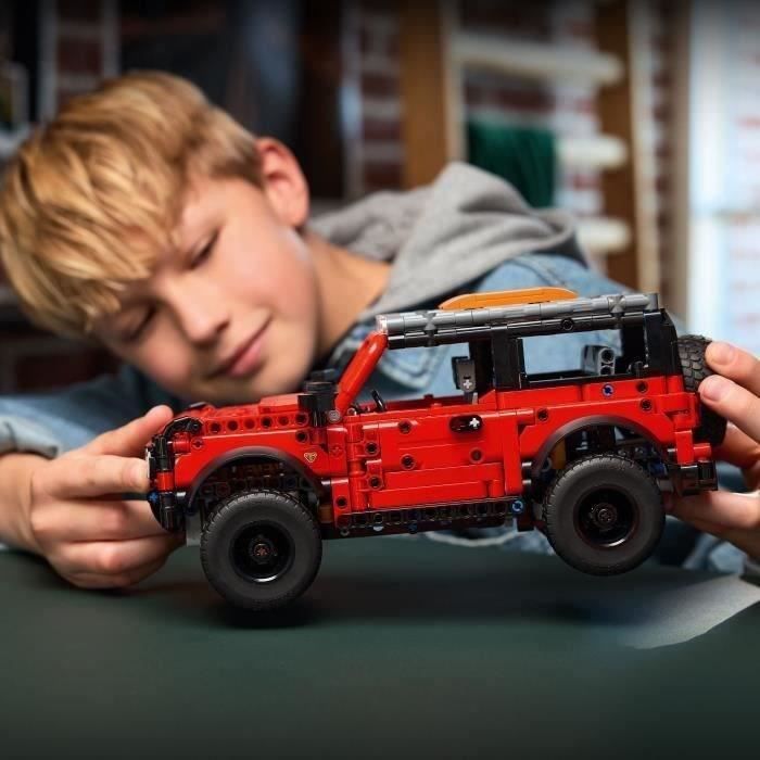 LEGO Technic 42213 Ford Bronco SUV - Set di costruzioni da collezione per bambini dai 9 anni in su