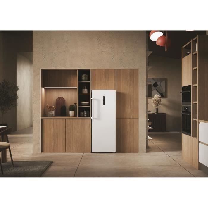 HAIER Upright Freezer 226L - H4F226WEH1 - Series 3 - Total No Frost - Connectivity - Energy Class E - White