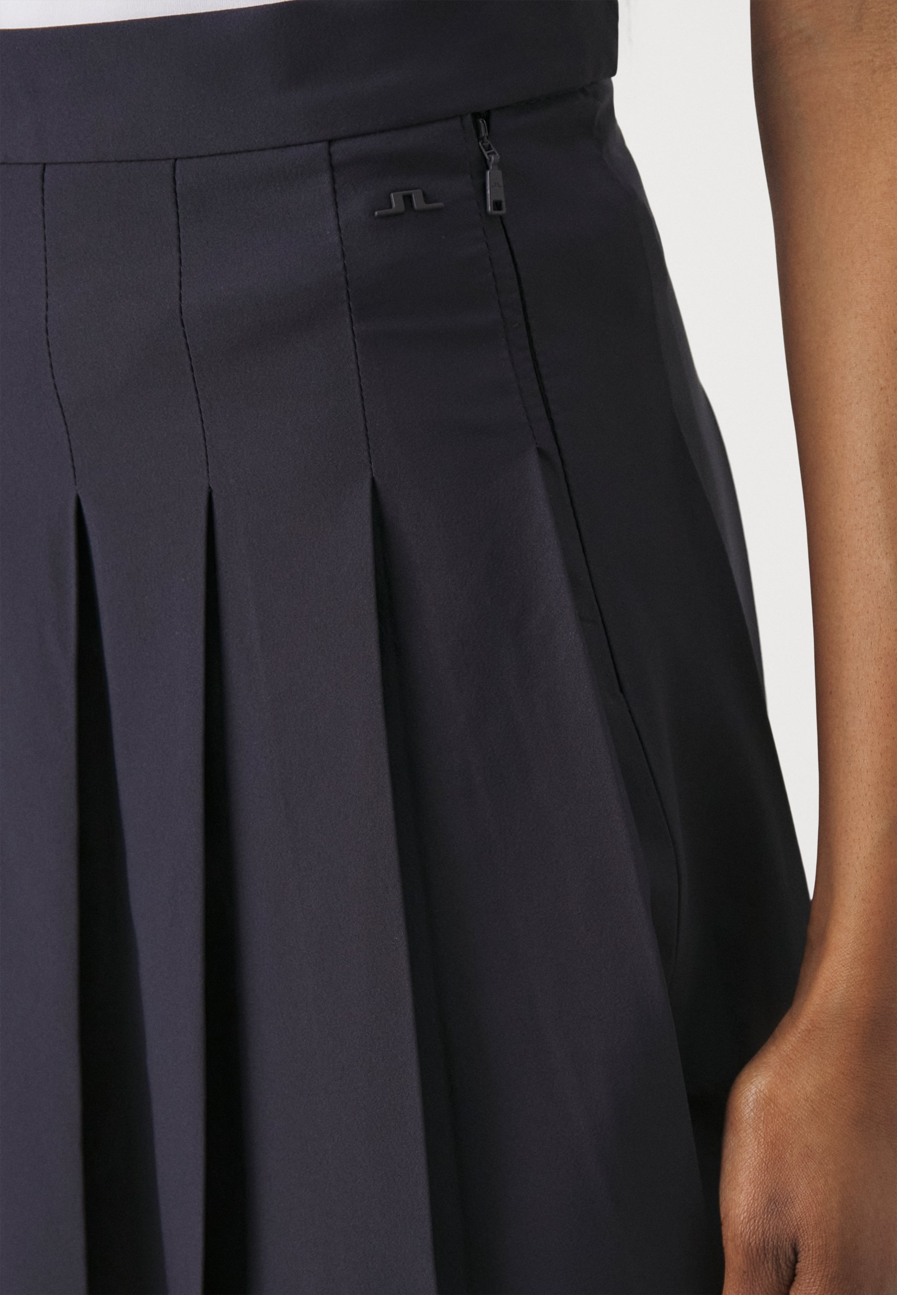 J.LINDEBERG Sports ADINA GOLF SKIRT - Športová sukňa - námornícka modrá