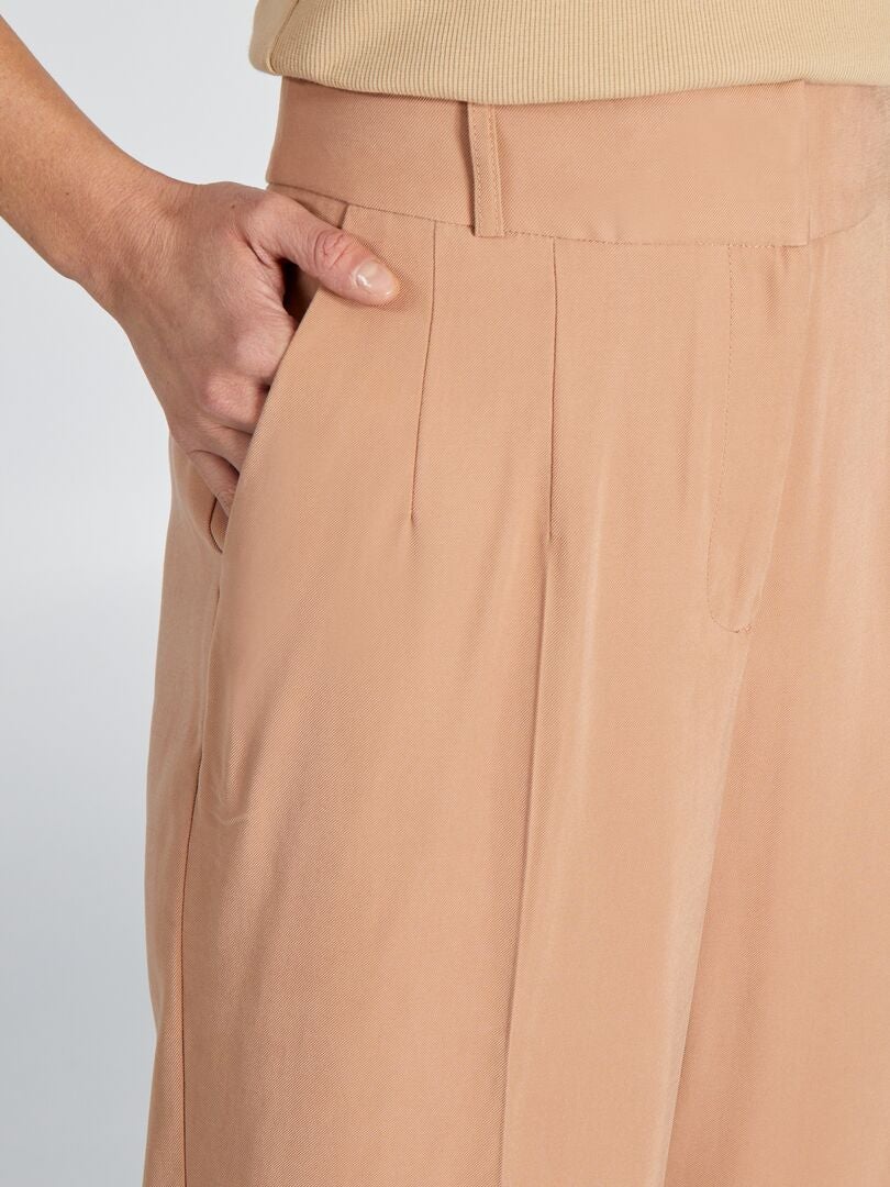 Calça reta de cintura alta - MARROM