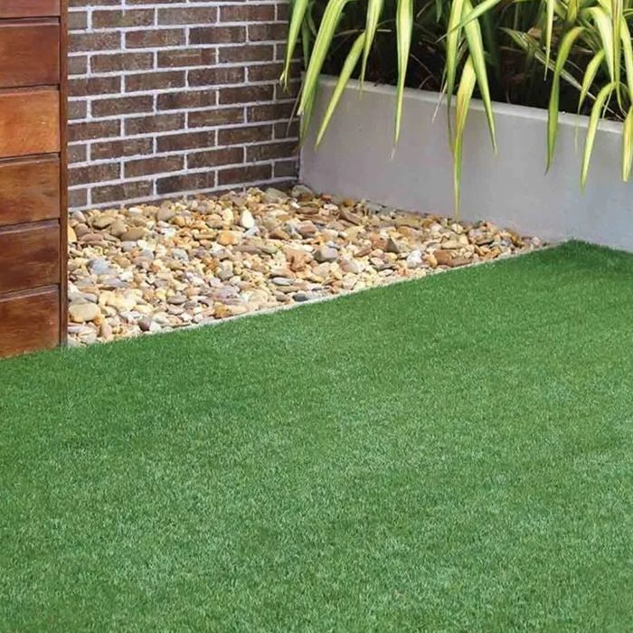 100% synthetic green grass carpet for patio, balcony, garden - Length 300 x Width 100 cm