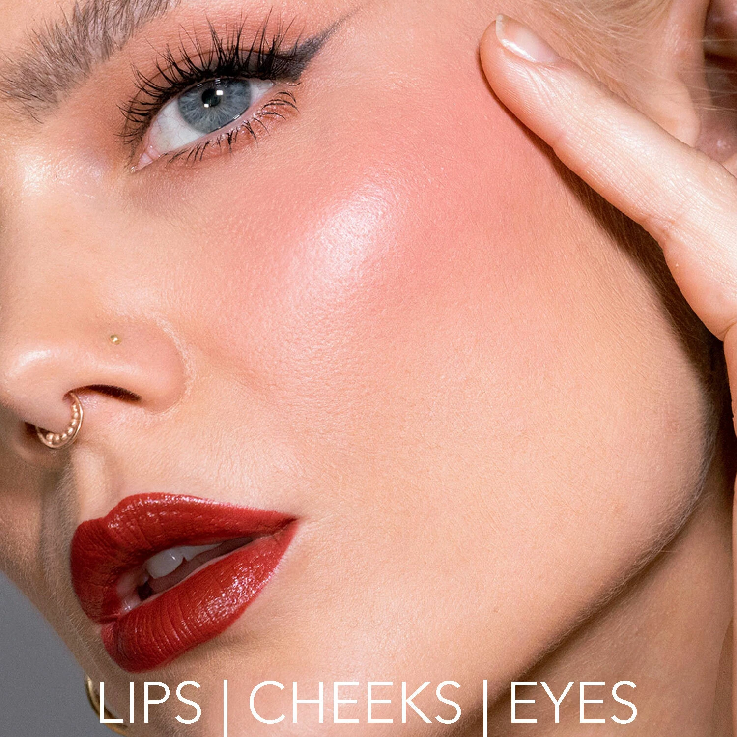 Majestic rúzs Cherry - LH cosmetics