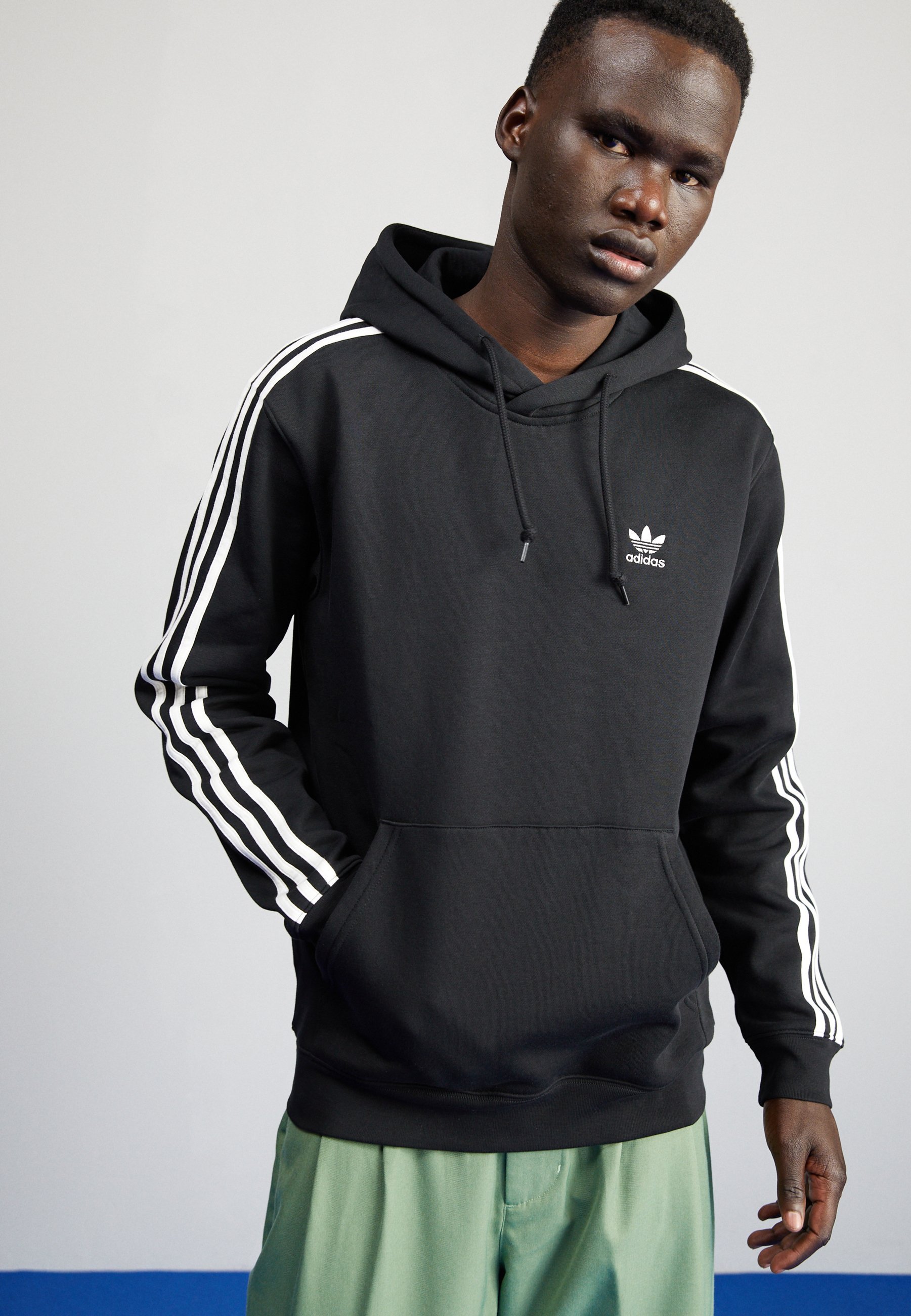 Mikiny s kapucí adidas Originals
