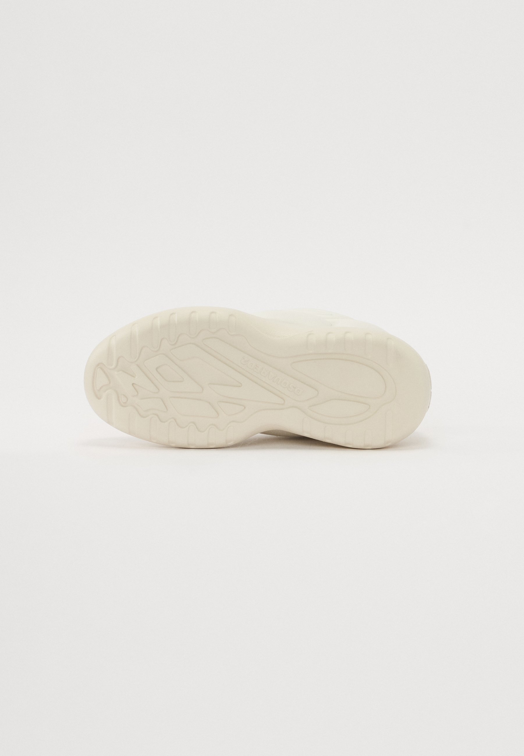 Chaussures de skate DSQUARED2 ICON - blanches