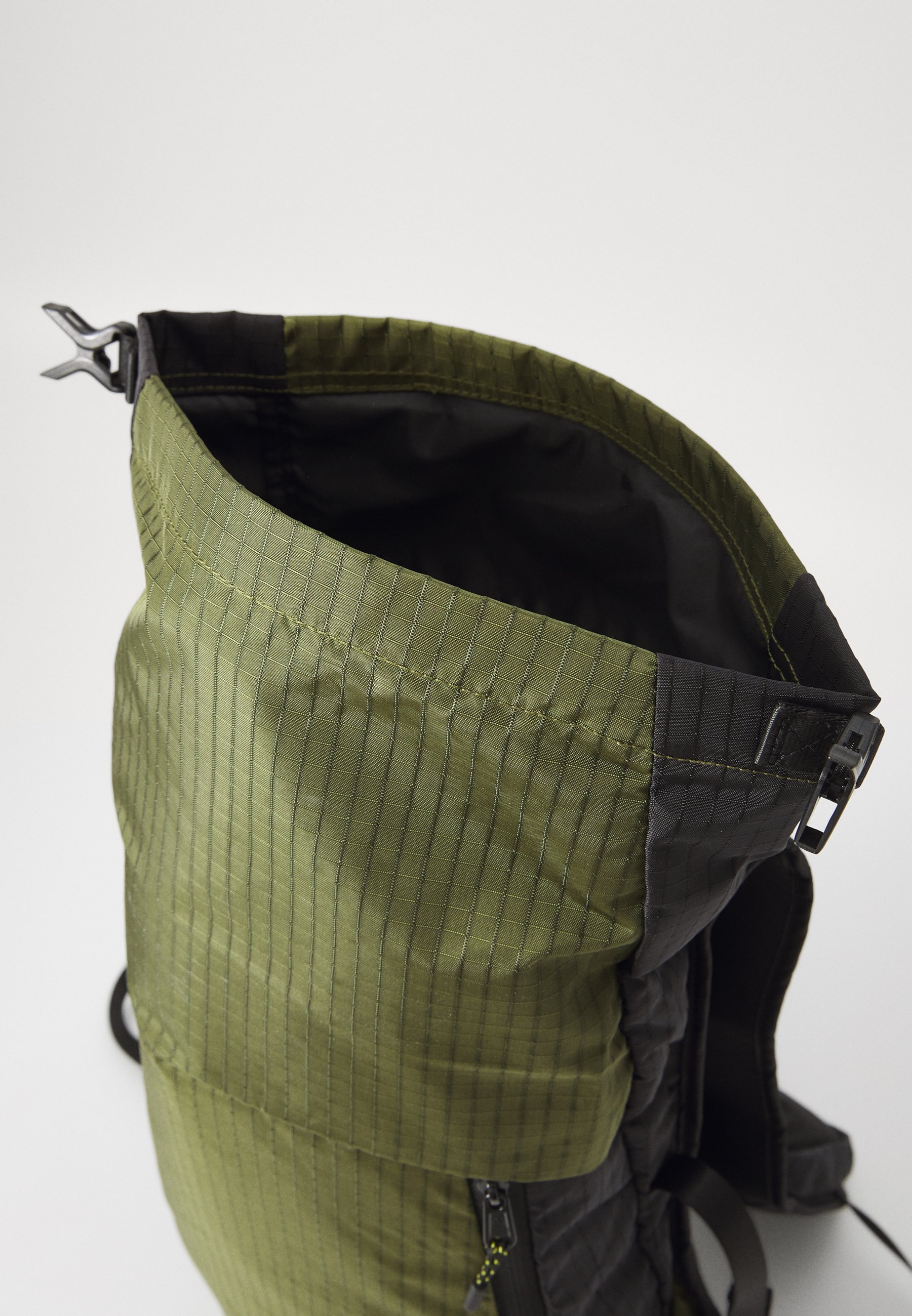 Zaino Champion LIFESTYLE UNISEX - Zainetto - kaki/nero