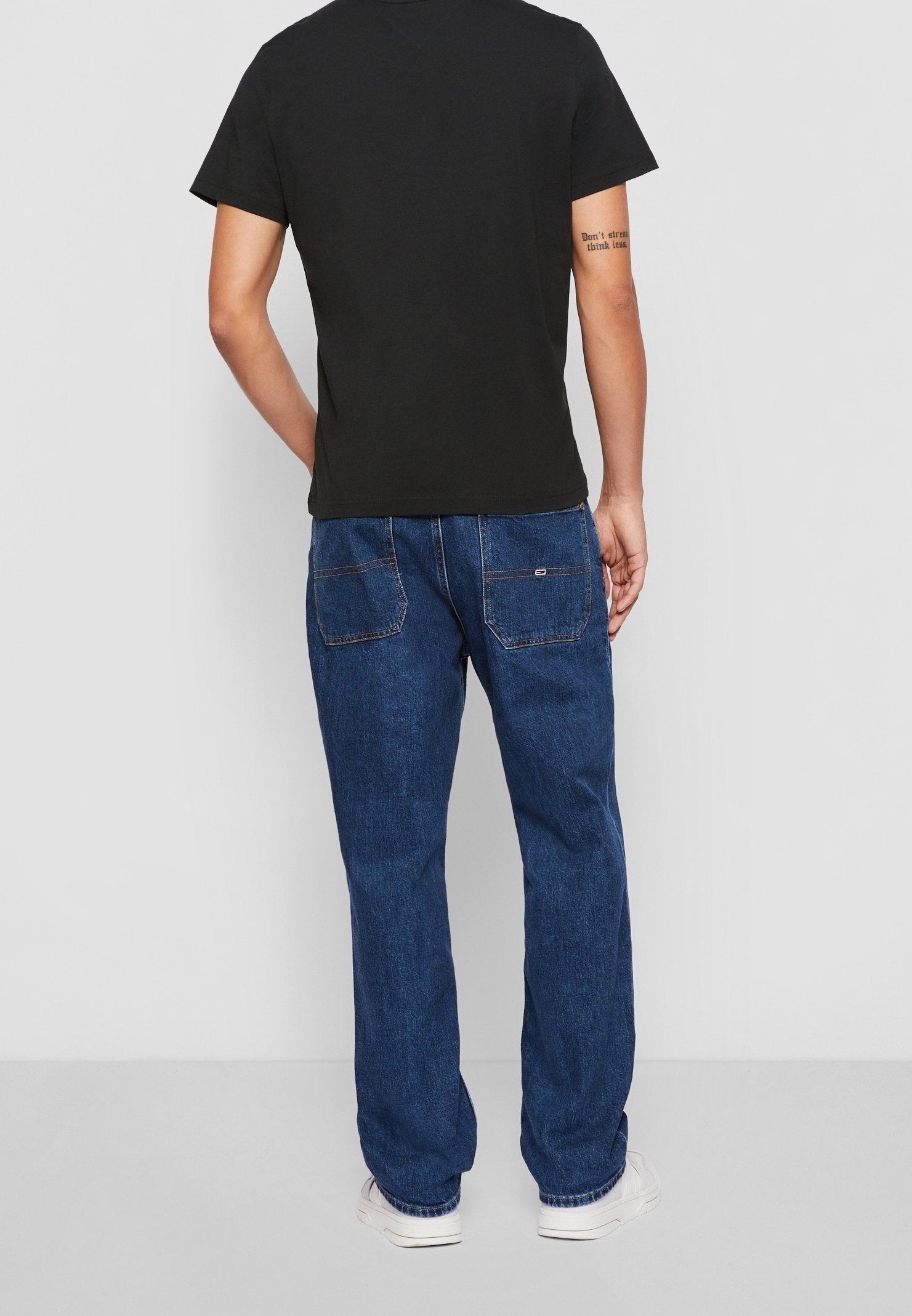 Tommy Jeans marškinėliai basic - juodi