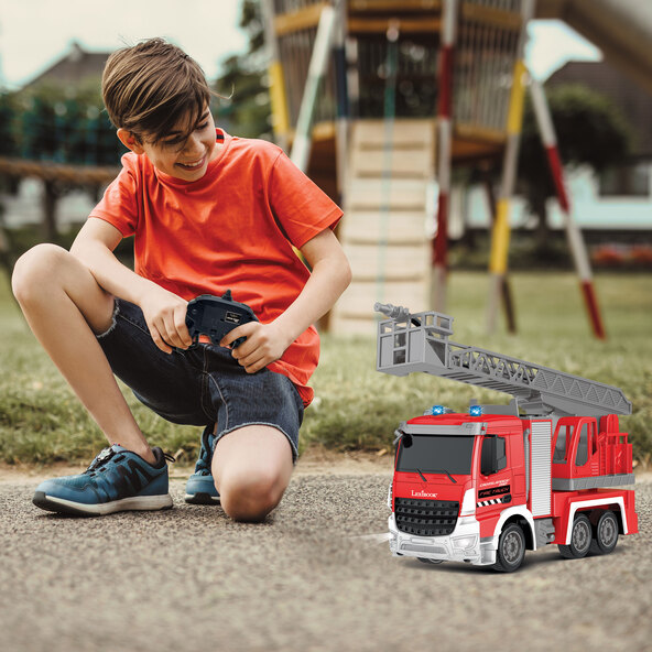 Remote-controlled fire truck with lights, sound and spray function