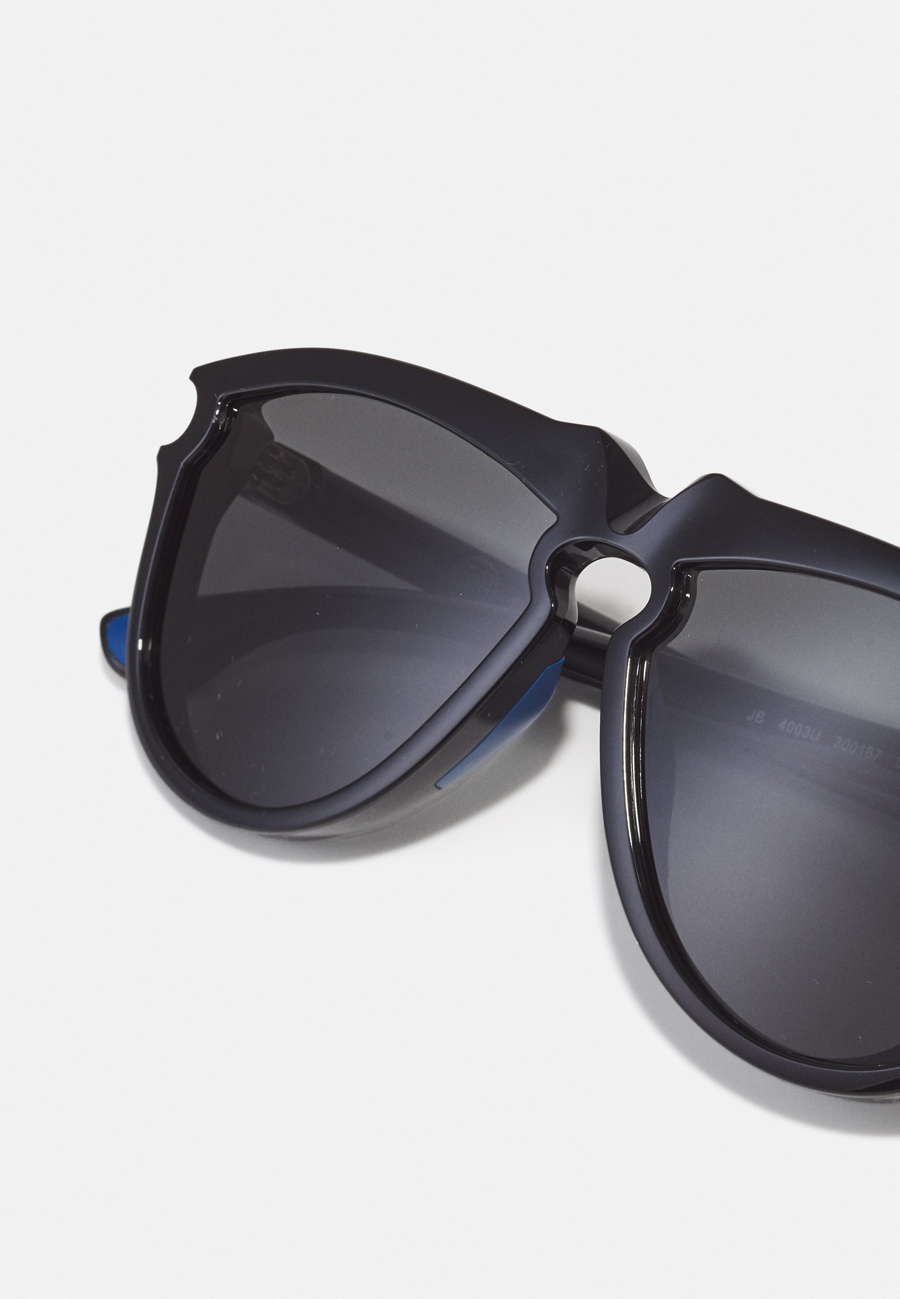 Burberry 7-10 jaar unisex - Zonnebril - zwart