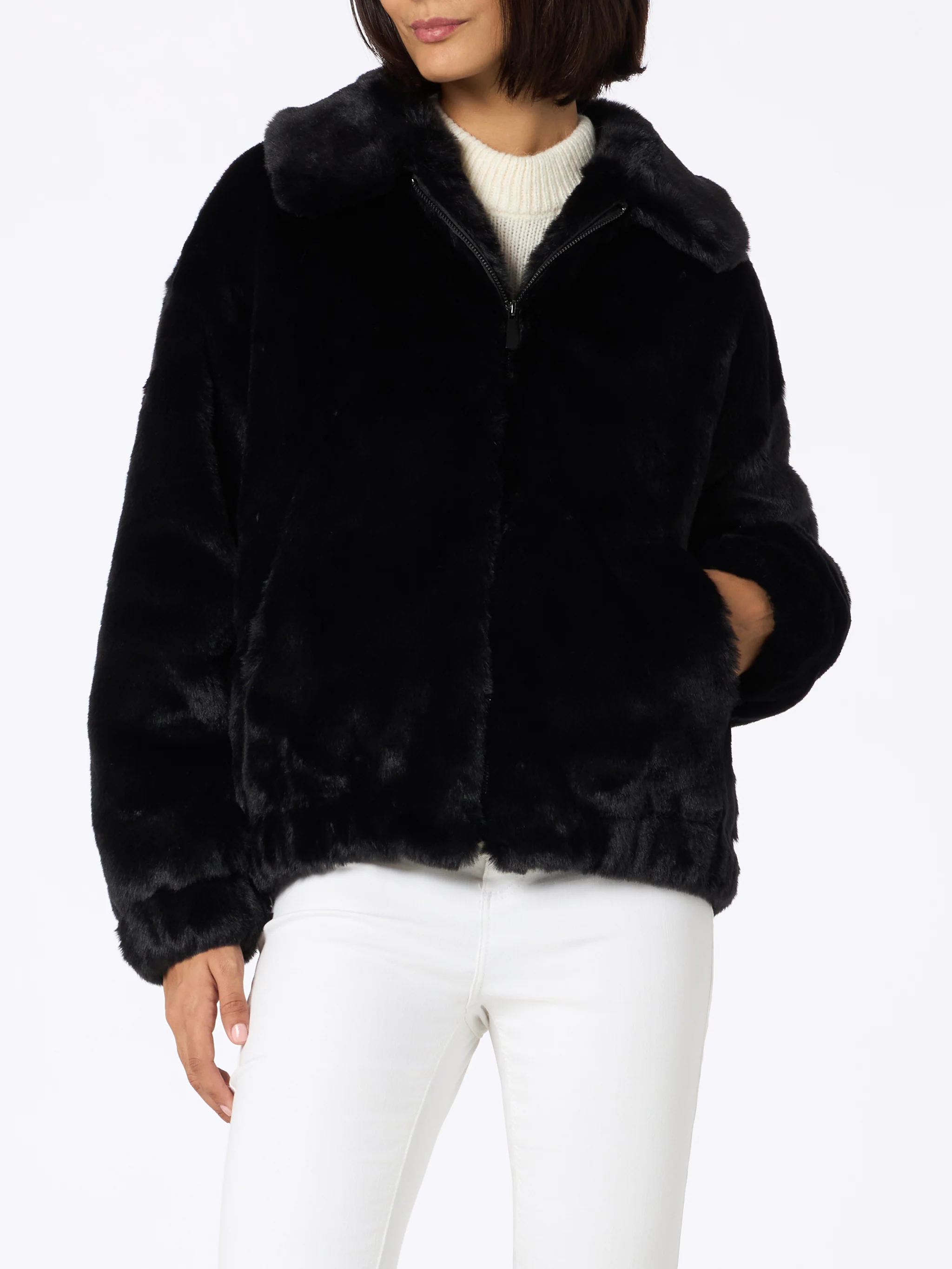 Chaqueta bomber de pelo sintético para mujer de Abel con cuello y estampado de San Bartolomé