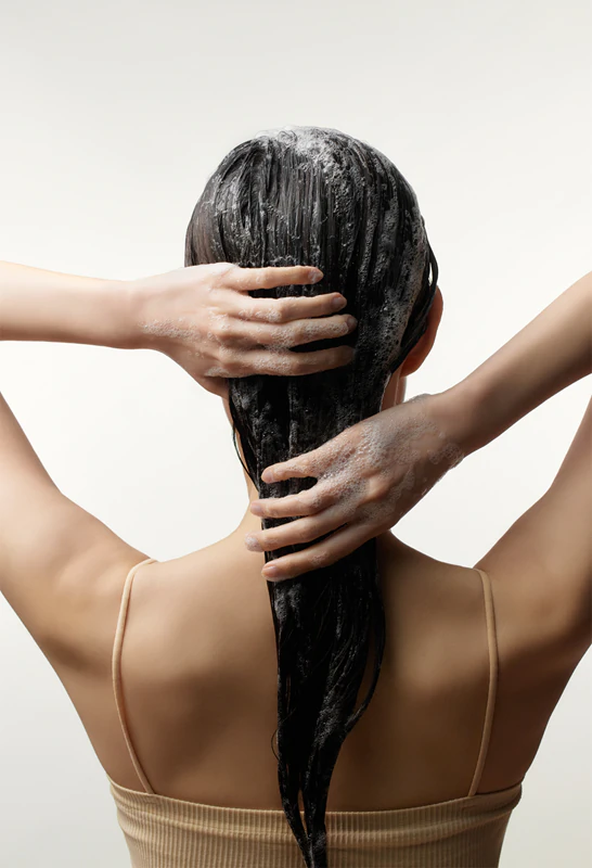 Some By Mi Cica Peptide Derma Scalp Shampoo is een versterkende shampoo tegen haaruitval met een kalmerend effect.