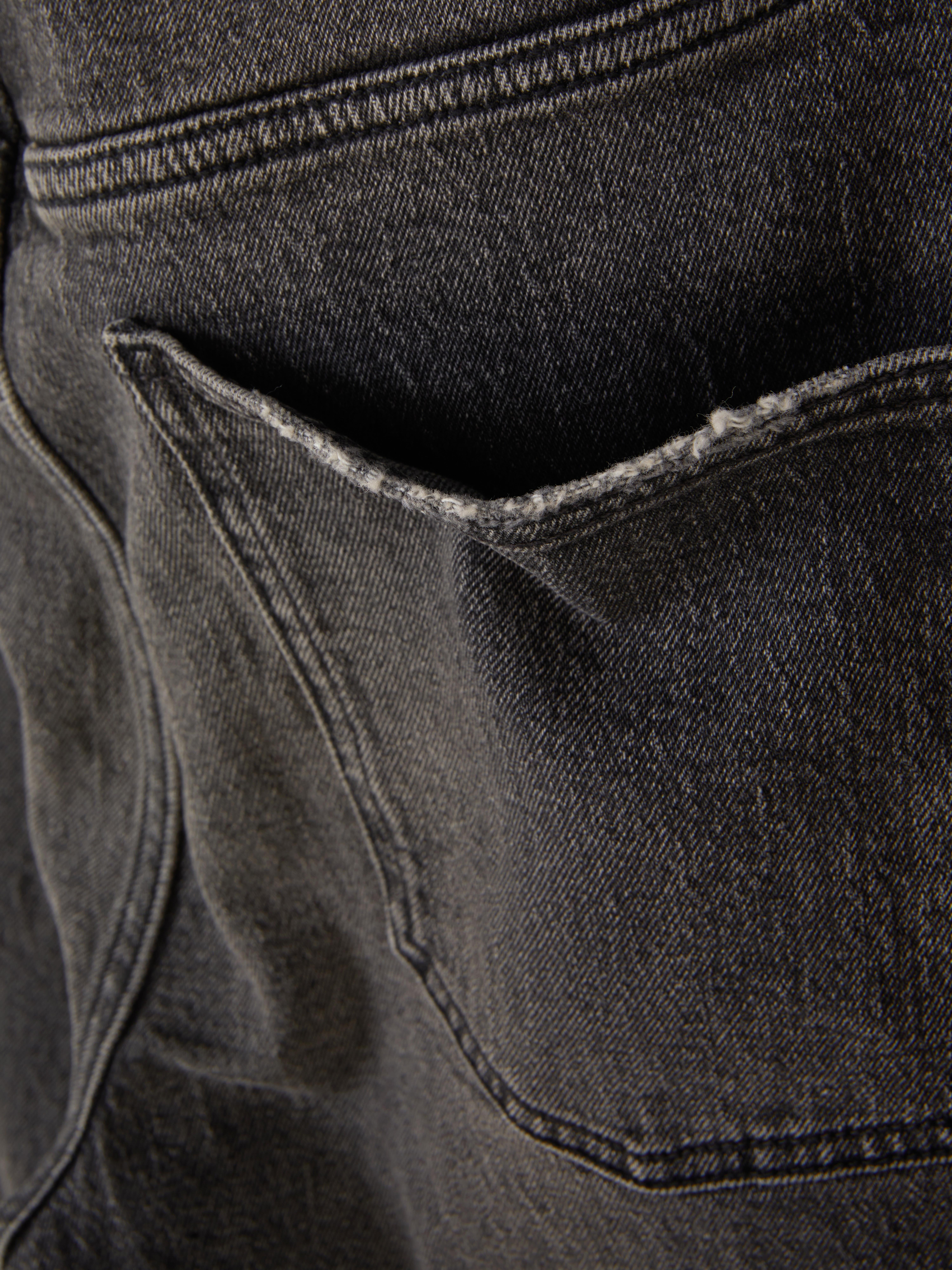 Schmal geschnittene Jeans mit geradem Bein – Entdecken Sie Ihre neue Lieblingsjeans aus Baumwolle