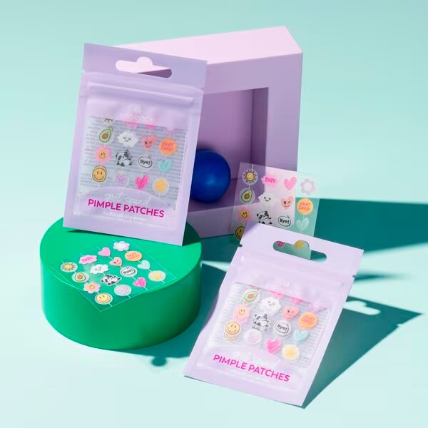 Náplasti na pupienky Essence Spot Squad<br>32 kusov